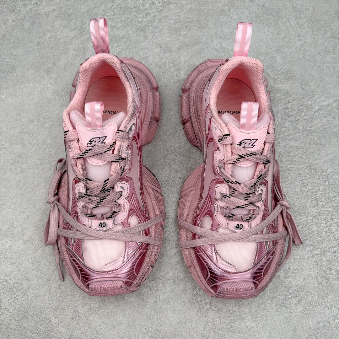 图片[2]-＃VG零售版 BALENCIAGA 3XL Sneakers 巴黎世家十代网布系带低帮走秀复古老爹鞋 全套原纸板楦头开发 最原汁原味的灵魂版型 全鞋荧光划线卡点 胶水把控整洁度追求极致完美 每一双都是工艺品 多重QC质检 超越公司货的品控标准 实实在在的免检产品 原盒原配 正确字体电绣 粗细、位置、大小正确 侧边TPU 透气孔匹配意产原版 正确分离大底 TPU软底 原版一致大底LOGO 立体感十足 原厂皮料水洗做旧 采购原厂网纱 不含皮革 网布材料和聚氨酯 磨损效果 鞋头边缘和后帮 Balenciaga 徽标 鞋面和后跟凸印尺码 鞋舌 3XL 橡胶品牌标识和反光细节 鞋帮拉袢和鞋舌拉祥 配反光细节 备用鞋带在鞋履前侧 可在穿着前取下 便于不同造型搭配 正常尺码 尺码：35 36 37 38 39 40 41 42 43 44 45 46-选品中心