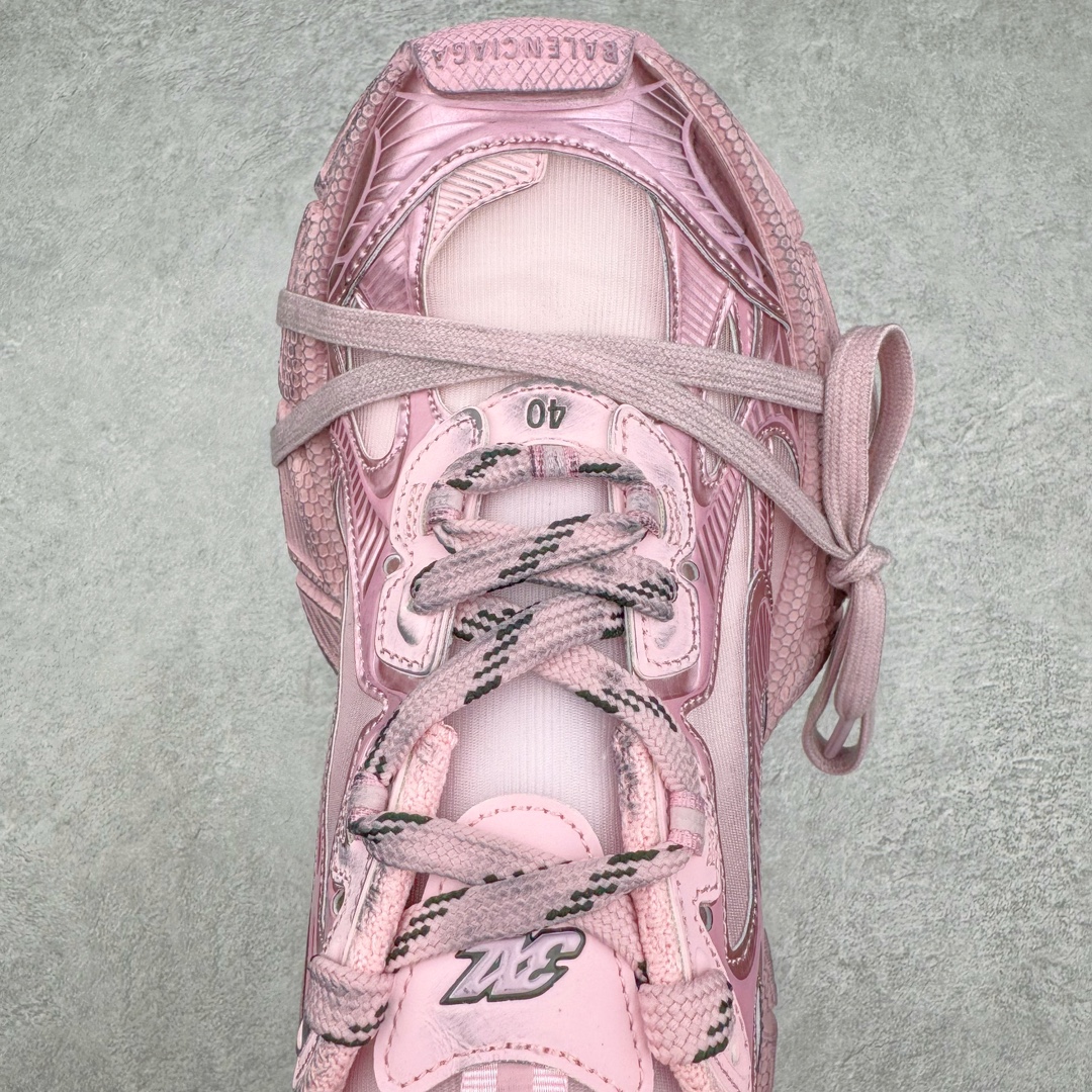 图片[4]-＃VG零售版 BALENCIAGA 3XL Sneakers 巴黎世家十代网布系带低帮走秀复古老爹鞋 全套原纸板楦头开发 最原汁原味的灵魂版型 全鞋荧光划线卡点 胶水把控整洁度追求极致完美 每一双都是工艺品 多重QC质检 超越公司货的品控标准 实实在在的免检产品 原盒原配 正确字体电绣 粗细、位置、大小正确 侧边TPU 透气孔匹配意产原版 正确分离大底 TPU软底 原版一致大底LOGO 立体感十足 原厂皮料水洗做旧 采购原厂网纱 不含皮革 网布材料和聚氨酯 磨损效果 鞋头边缘和后帮 Balenciaga 徽标 鞋面和后跟凸印尺码 鞋舌 3XL 橡胶品牌标识和反光细节 鞋帮拉袢和鞋舌拉祥 配反光细节 备用鞋带在鞋履前侧 可在穿着前取下 便于不同造型搭配 正常尺码 尺码：35 36 37 38 39 40 41 42 43 44 45 46-选品中心