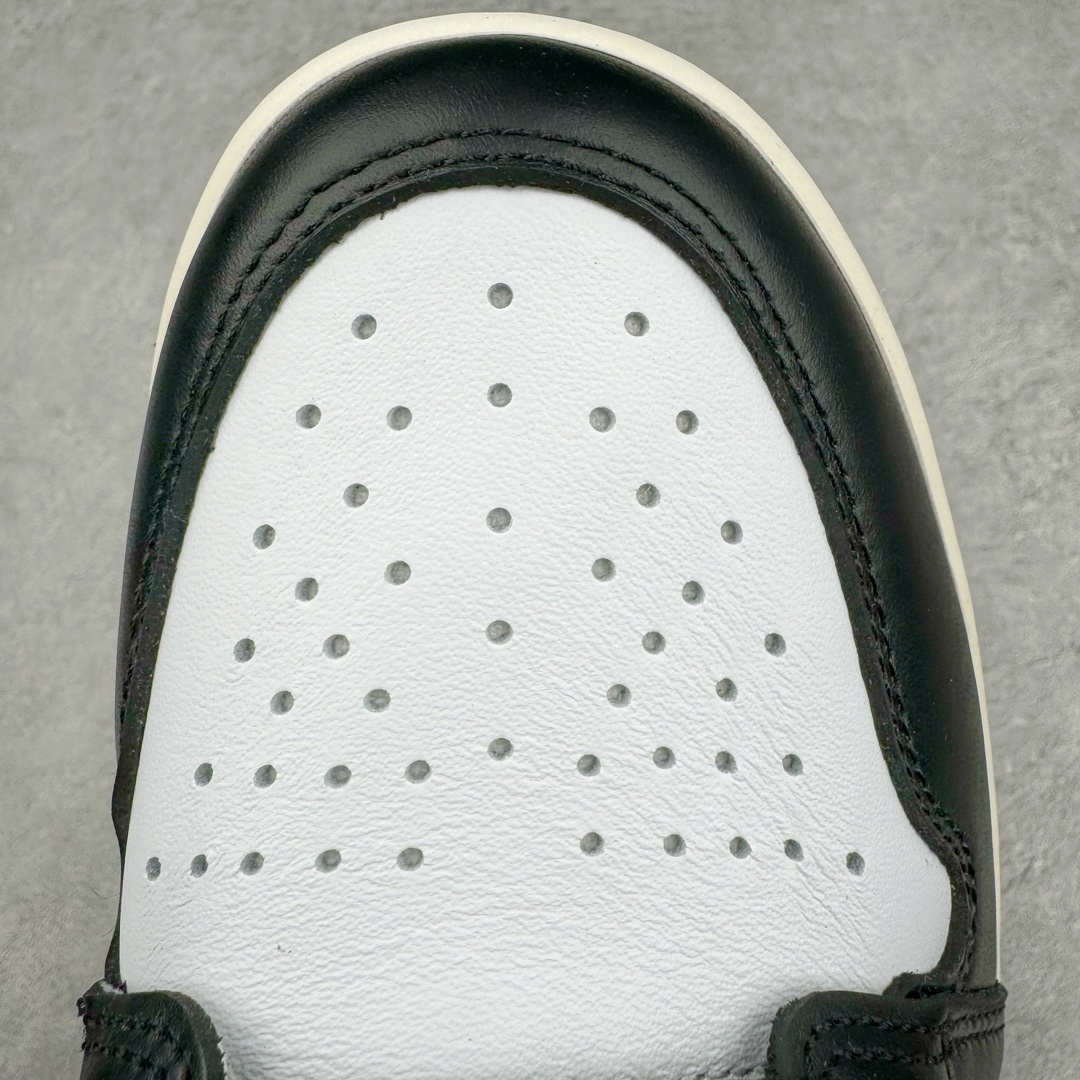 图片[17]-＃Z版纯原 Air Jordan AJ1 Retro High 新黑脚趾 DZ5485-106 外贸特供 原楦原纸板开发 极致一眼正品既视感 原厂皮料 原厂拉帮工艺 全部采用原厂电脑车 针距 边距完全同步原鞋 特供皮料一致原鞋 鞋面清洁度最高QC检验标准 控制溢胶 飞翼3D高频深度立体 鞋盒、防尘纸 均采购来自原厂 尺码：36 36.5 37.5 38 38.5 39 40 40.5 41 42 42.5 43 44 44.5 45 46 47.5-选品中心