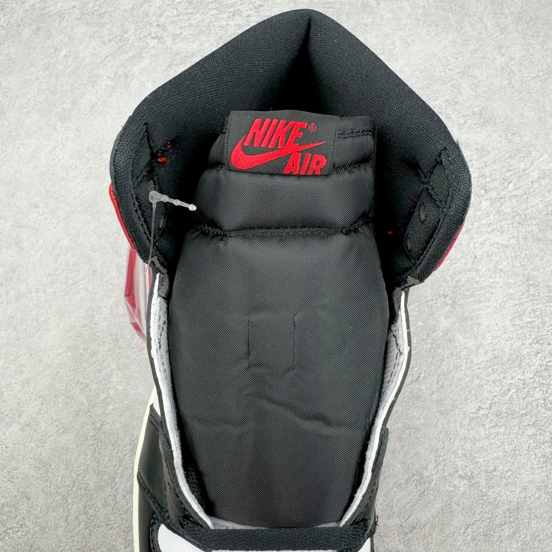 图片[5]-＃Z版纯原 Air Jordan AJ1 Retro High 新黑脚趾 DZ5485-106 外贸特供 原楦原纸板开发 极致一眼正品既视感 原厂皮料 原厂拉帮工艺 全部采用原厂电脑车 针距 边距完全同步原鞋 特供皮料一致原鞋 鞋面清洁度最高QC检验标准 控制溢胶 飞翼3D高频深度立体 鞋盒、防尘纸 均采购来自原厂 尺码：36 36.5 37.5 38 38.5 39 40 40.5 41 42 42.5 43 44 44.5 45 46 47.5-选品中心