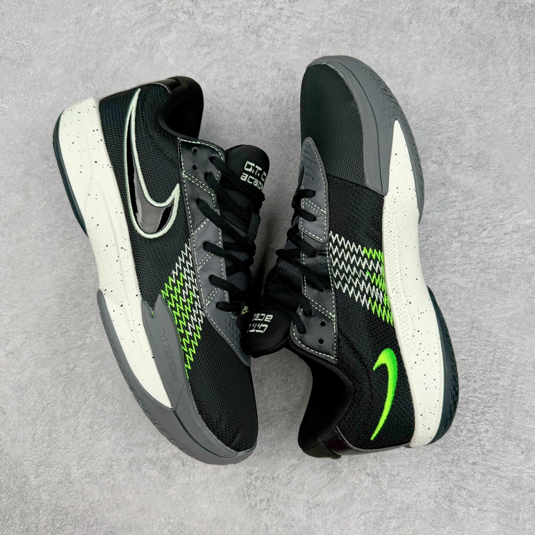 图片[3]-NK Air Zoom G.T. Cut Academy EP GT男/女篮球鞋 黑色 FB2598-001 NK首度推出G.T. Cut 系列的平价款式G.T. Cut Academy，外型维持一贯的流线型设计。不同价格的款式，让不同需求的球友也能入手适合自己的球鞋。足底出色抓地设计，助你瞬息急停，随意变速，轻松摆脱对手，驰骋赛场。匠心底纹从后跟延伸至鞋头，铸就急起急停的强劲抓地表现，助力实现侧向突破和快速移步。鞋款采用出众回弹设计，为切入、转向和移步篮筐提供出色的能量回馈。回弹性能带来弹力充沛的迈步体验，让你爆发疾速。前足搭载 Zoom Air 缓震配置，助你在赛事升温之际迅猛出击。足底缓震配置带来舒适比赛体验。中底搭载厚实泡绵，营造非凡舒适的支撑感受。该鞋款可轻松驾驭坚硬地面，助力鏖战。尺码：36 36.5 37.5 38 38.5 39 40 40.5 41 42 42.5 43 44 44.5 45 46-选品中心