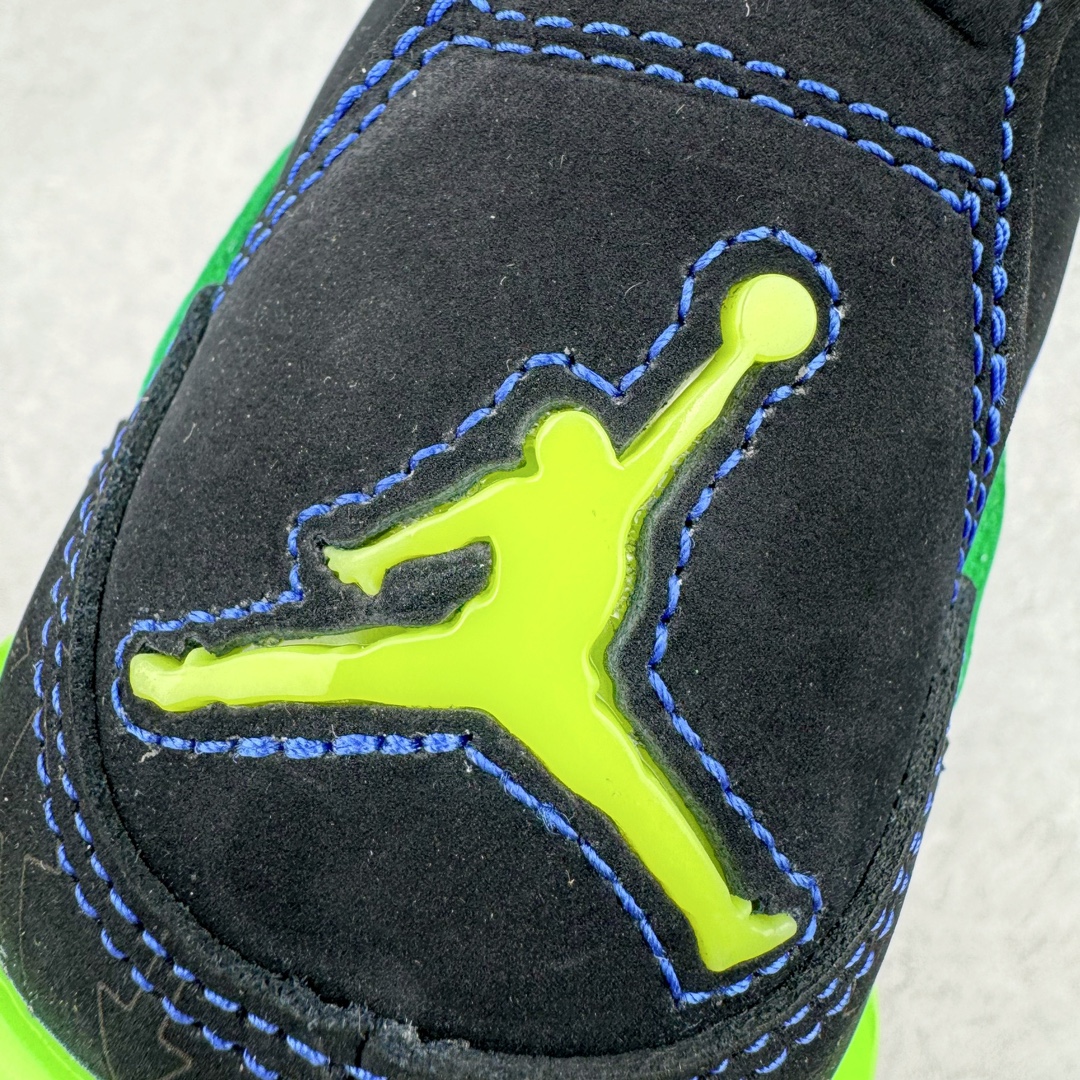 图片[20]-＃DG2.0 Air Jordan AJ4 Retro Doernbecher 慈善超人 黑蓝绿 308497-015 情怀单品 收藏必备 独家外贸特供 耗时半年巨作 全套原纸板楦头开发 原厂特供皮料加持 确保原汁原味 完美呈现四代版型 一比一鞋头弧度高度鞋身弧度 数据细节工艺流程均保持原鞋一致 原厂TPU网格鞋带扣 正确内里网布 菱角分明不变形无多余毛边 柔软性质感一致于原鞋 市场唯一原厂鞋扣模具 背面可见隐藏注塑口 原厂织唛标 原厂飞人电绣工艺 尾指中部跳三针 独家绑鞋带手法 印刷中底布 四线拉帮 米色美纹纸贴合固定 进口港宝加持 后跟自然饱满 全鞋荧光划线卡点 追求极致完美 每一双都是工艺品 多重QC质检 超越公司货的品控标准 实实在在的免检产品 尺码：40.5 41 42 42.5 43 44 44.5 45 45.5 46 47.5 48.5-选品中心