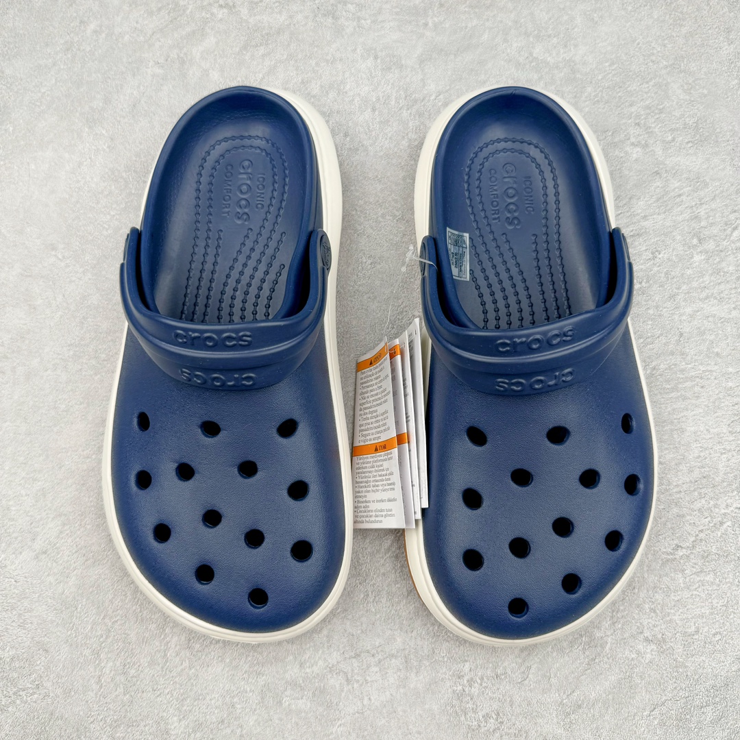 图片[2]-＃DG莞产 Crocs Classic Clog 卡骆驰简约休闲沙滩洞洞拖鞋凉鞋 全速 透明防水袋包装 注意配件需单独购买 超轻Croslite专利材料打造 鞋面更加耐用易清洗 该鞋款轻盈舒适 2002年 经典克骆格诞生 秉承外形简单 穿着舒适的初衷 不断为消费者带来舒适的穿着体验 穿出“趣”味 鞋面洞洞可搭彰显个性的智必星 一鞋两穿 可调节式后跟带增添鞋身的稳固性能 放前面变成愜意舒适的凉拖 放后面行走跑跳更加稳妥 Croslite ™材料 封闭式细胞树脂 能够在体温作用下自动变形以适应脚部形状 涉水性优秀的同时易于清洁 抓地力强 不易打滑 Crocs的核心理念：轻便 灵活 全方位的舒适感 同步官方尺码：M4（36-37） M5（37-38）M6（38-39）M7（39-40）M8（41-42）M9（42-43）M10（43-44）M11（45-46）-选品中心