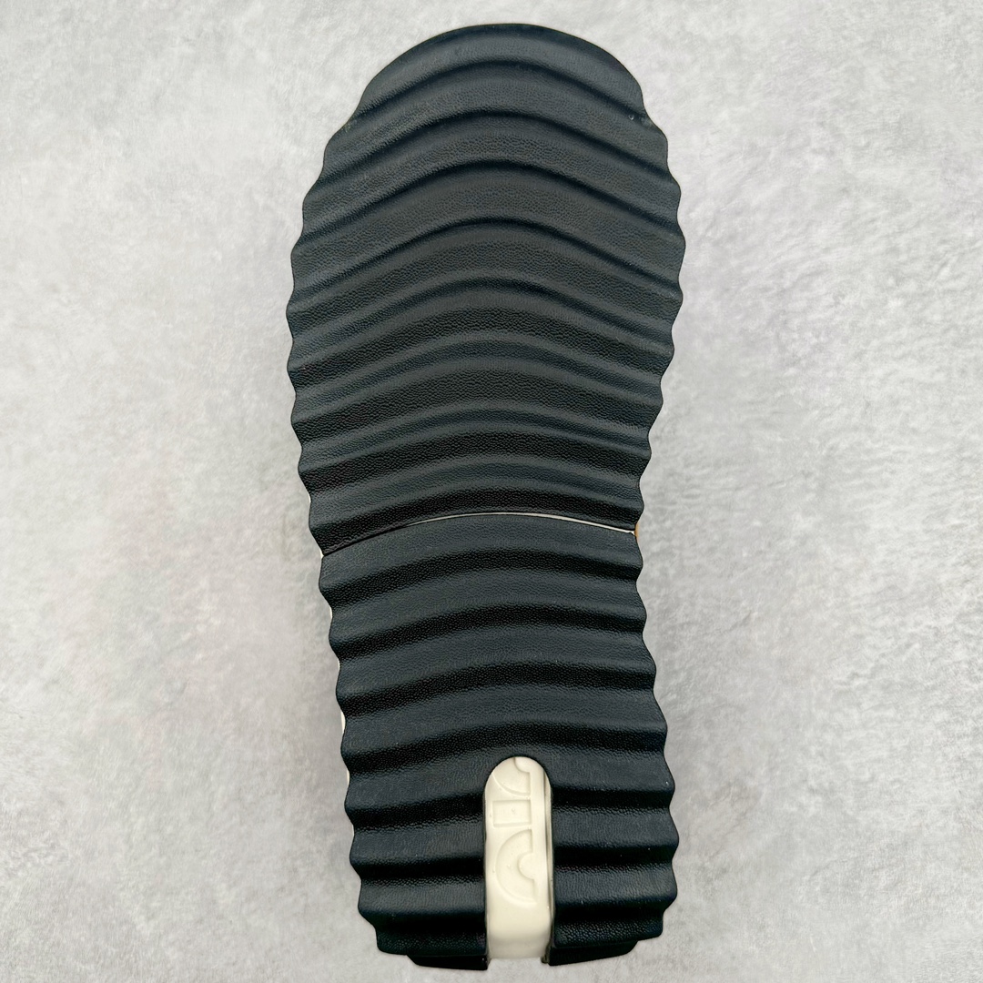 图片[9]-NK Air Max Dawn 黎明系列低帮气垫百搭休闲运动慢跑鞋 DX5655-200 采用柔软翻毛皮和透气梭织材料打造利落鞋面 中底和鞋跟融入现代感线条设计 兼具复古风格与时尚魅力 尽显运动风范 鞋底加入 Air 缓震配置巧搭柔软泡绵 塑就非凡舒适感受 穿上 Air Max Dawn 运动鞋 打造出众造型 迎接美好的一天 尺码：36 36.5 37.5 38 38.5 39 40 40.5 41 42 42.5 43 44 44.5 45-选品中心