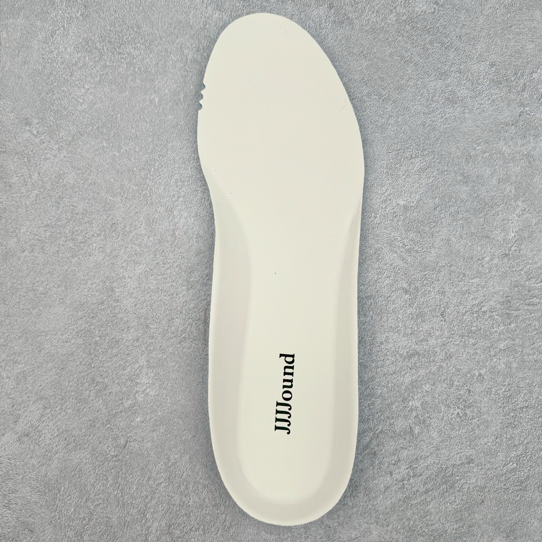 图片[10]-＃PB福利特价 JJJJound x AD Originals Samba Classic\\\”Studded Pack Black\\\”桑巴舞系列绅士德训足球风百搭低帮休闲运动板鞋 联名黑白 ID8707 口碑大厂出品 品控大底版型不断改良更新 全套原纸板楦头开发 确保原汁原味 完美呈现版型 一比一鞋头弧度高度鞋身弧度 此版本只针对中端市场 皮料材质有所更替 其他数据细节工艺流程均保持一致 绝不口嗨 细节品控鞋型随意对比 正确烫金高频细节 原装纳米超迁皮料 独家私模橡胶大底 原盒原配 这款桑巴鞋展示了高质量的工艺 带有装饰的超锁缝制和无缝的手感 柔软、柔软的皮革造型和标志性的3条纹完成了精致的外观 正规合身鞋带 鞋面上有绒面鞋垫 橡胶鞋底 享受正畸套筒软感 自50年代首次亮相以来就一直在赢得粉丝的青睐 尺码：36 36.5 37.5 38 38.5 39 40 40.5 41 42 42.5 43 44 44.5 45 46-选品中心