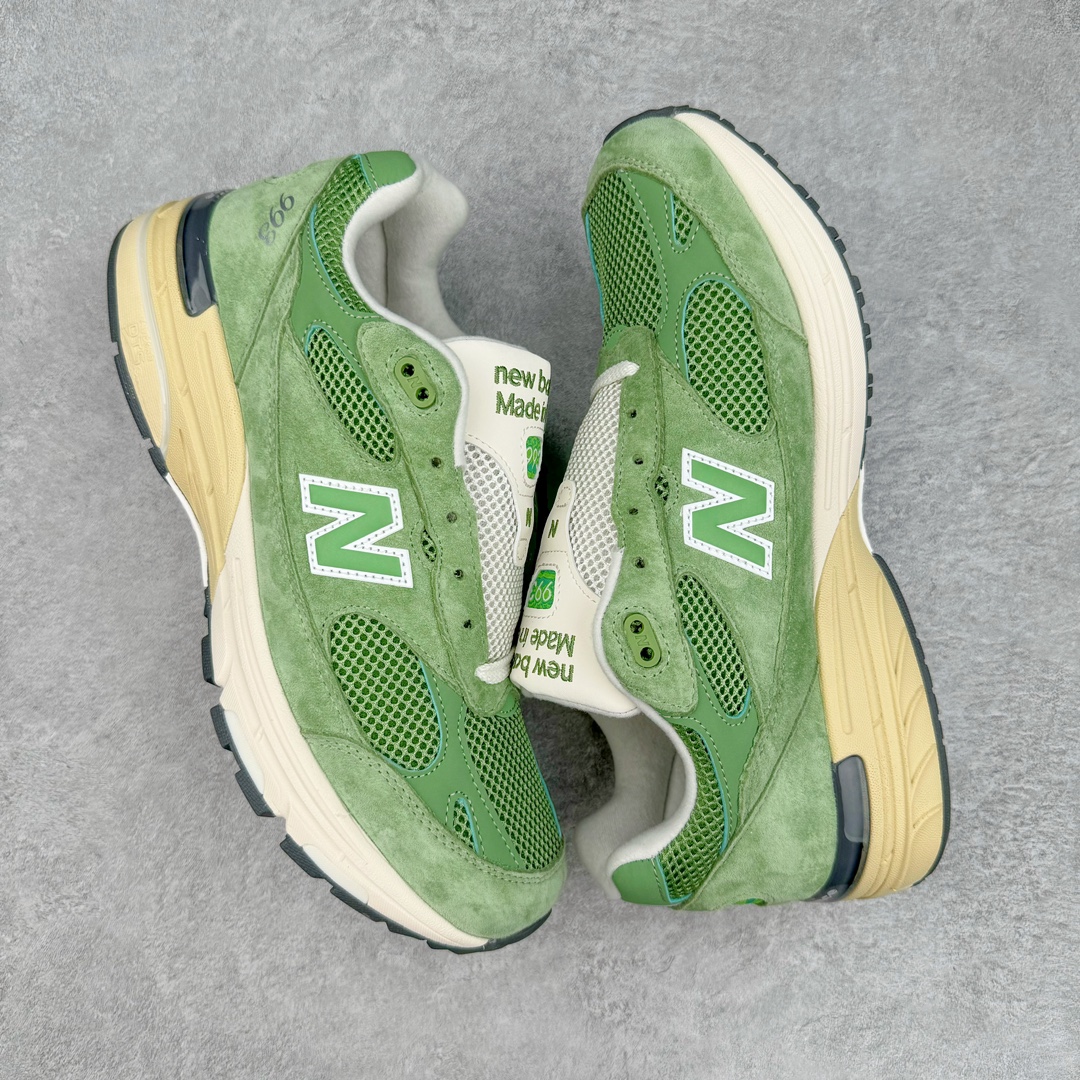 图片[3]-＃总裁 New Balance U993GW 新百伦NB993总统复古慢跑鞋 绿色 正确3M反光细节 原楦原纸版开发 正确6层组合底模精密开发 后跟透明TPU水晶装饰条稳固 沿用了引以为傲的跑鞋手工技艺 采用猪皮绒面并包裹局部透气网面的鞋身设计 菱网鞋舌上刻有New Balance USA 鞋面依旧身着经典的大热之灰 彰显了其高端的品质身份 尺码：40 40.5 41.5 42 42.5 43 44 44.5 45 46.5-选品中心