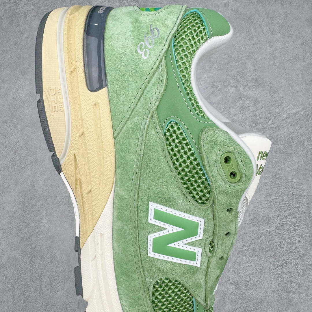 图片[6]-＃总裁 New Balance U993GW 新百伦NB993总统复古慢跑鞋 绿色 正确3M反光细节 原楦原纸版开发 正确6层组合底模精密开发 后跟透明TPU水晶装饰条稳固 沿用了引以为傲的跑鞋手工技艺 采用猪皮绒面并包裹局部透气网面的鞋身设计 菱网鞋舌上刻有New Balance USA 鞋面依旧身着经典的大热之灰 彰显了其高端的品质身份 尺码：40 40.5 41.5 42 42.5 43 44 44.5 45 46.5-选品中心