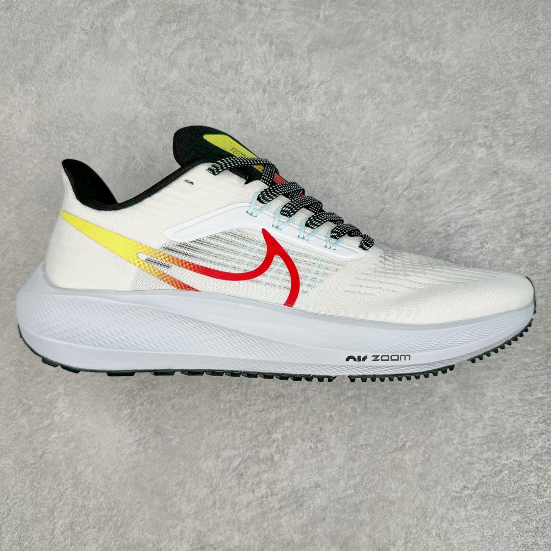 图片[8]-＃长期补货 超级跑量神器 NK Zoom Pegasus 39 登月39代系列 网纱透气缓震疾速跑鞋 中底内置Zoom Air 气垫 假一赔十 工厂个位数利润 淡季生产只为养工人 焕新升级 助力攻克湿滑的跑步征程 外底设计结合凹槽 铸就非凡抓地力 粘性橡胶助力提供非凡抓地力 合成材质与织物包覆双足 营造如袜子般透气舒适的穿着体验 传统鞋带系统易于调节 塑就个性化贴合体验 尺码：36 36.5 37.5 38 38.5 39 40 40.5 41 42 42.5 43 44 44.5 45-选品中心