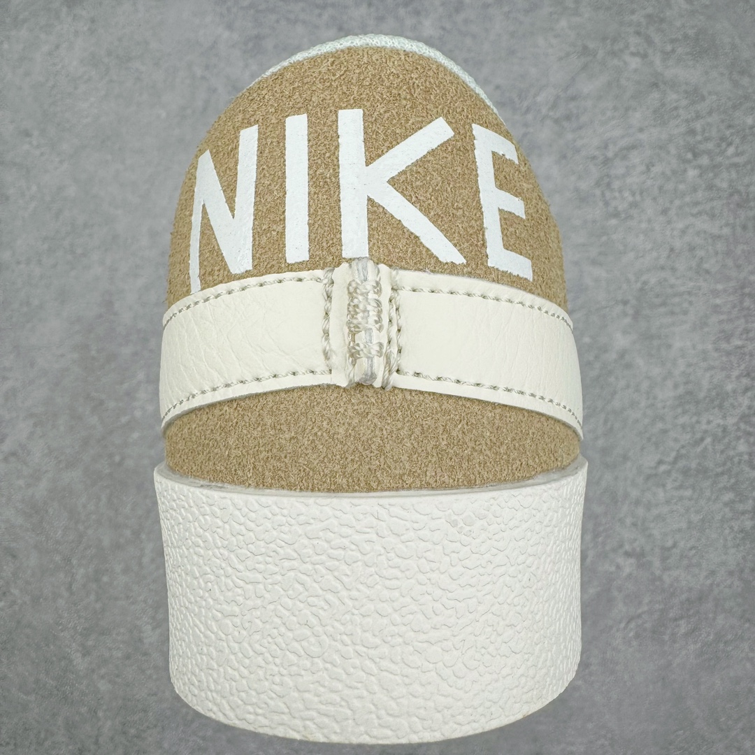 图片[8]-NK Blazer Low \’77 Jumbo 开拓者大钩 FJ5468-386 焕新升级经典 Blazer 鞋款 大号 Swoosh 突出新时代更加张扬的潮流感 对经典的又一次改良升级 大号 Swoosh 设计结合宽大鞋带 符合当下潮流意趣 橡胶外底融入凸起人字形底纹增添几分户外感觉 尺码：36 36.5 37.5 38 38.5 39 40 40.5 41 42 42.5 43 44 44.5 45-选品中心