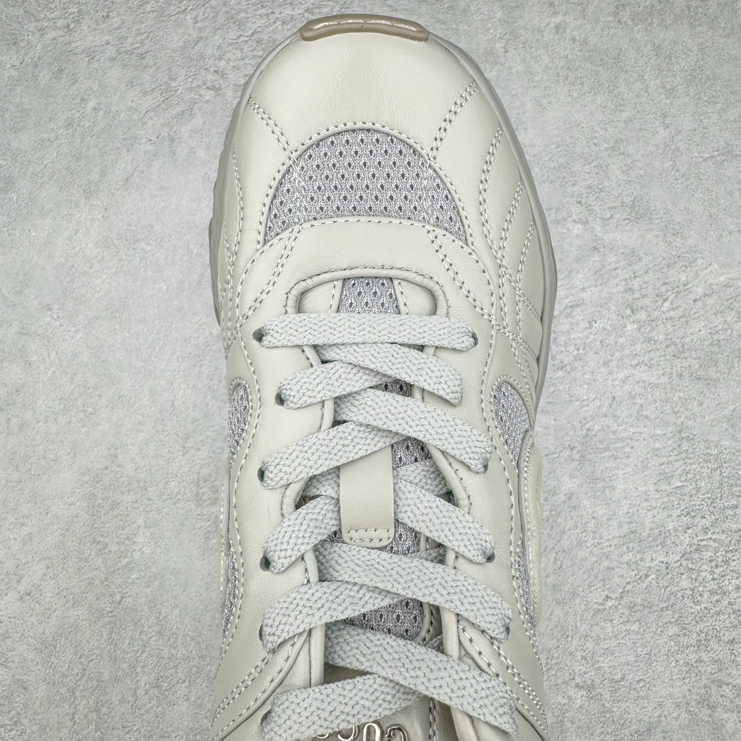 图片[4]-Gucci古驰2024年新款情侣金属皮革运动鞋 专柜最新情侣款厚底增高波浪休闲透气情侣鞋‼👑代购级别 Gucci 最新IP轻质厚底波浪鞋 上脚秒内增高4CM 🌷简约 好搭韵味十足～鞋舌且带电子芯片防伪 鞋面采用进口环保立面小羊皮 羊皮内里 羊皮成型乳胶鞋垫 原版IP+ TP U轻质大底 成型超舒服有弹力 尺码：35-45-选品中心