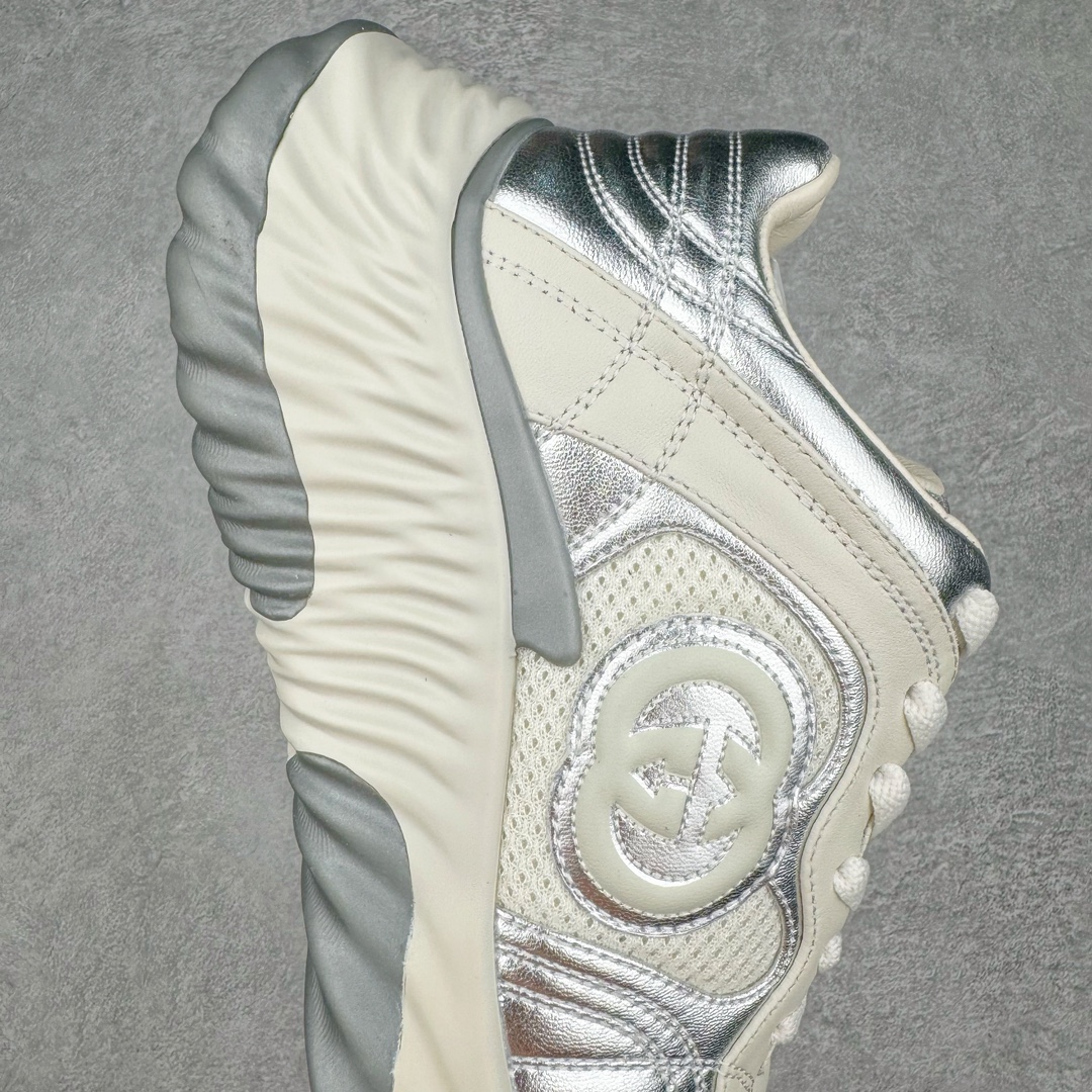 图片[6]-Gucci古驰2024年新款情侣金属皮革运动鞋 专柜最新情侣款厚底增高波浪休闲透气情侣鞋‼👑代购级别 Gucci 最新IP轻质厚底波浪鞋 上脚秒内增高4CM 🌷简约 好搭韵味十足～鞋舌且带电子芯片防伪 鞋面采用进口环保立面小羊皮 羊皮内里 羊皮成型乳胶鞋垫 原版IP+ TP U轻质大底 成型超舒服有弹力 尺码：35-45-选品中心