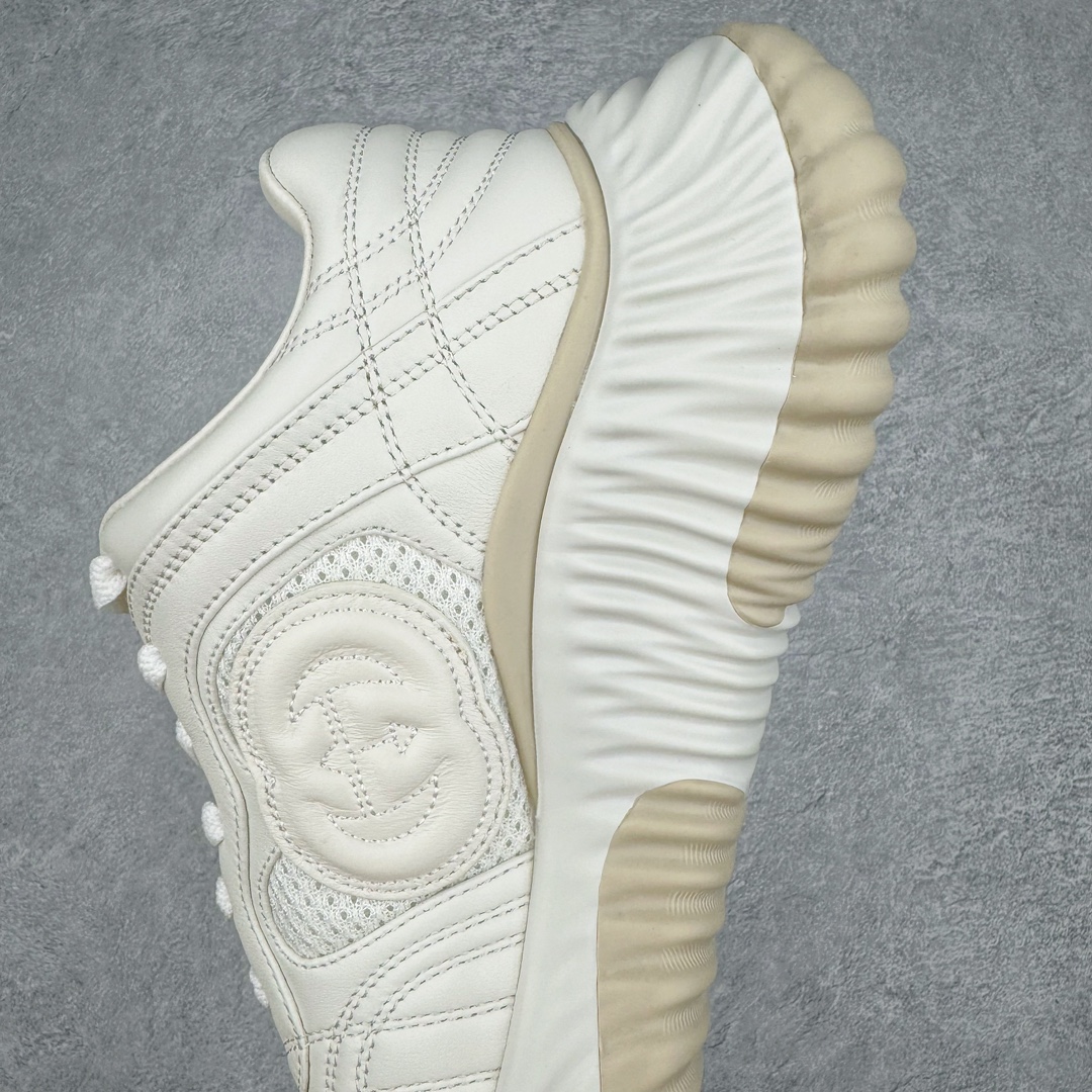 图片[7]-Gucci古驰2024年新款情侣金属皮革运动鞋 专柜最新情侣款厚底增高波浪休闲透气情侣鞋‼👑代购级别 Gucci 最新IP轻质厚底波浪鞋 上脚秒内增高4CM 🌷简约 好搭韵味十足～鞋舌且带电子芯片防伪 鞋面采用进口环保立面小羊皮 羊皮内里 羊皮成型乳胶鞋垫 原版IP+ TP U轻质大底 成型超舒服有弹力 尺码：35-45-选品中心