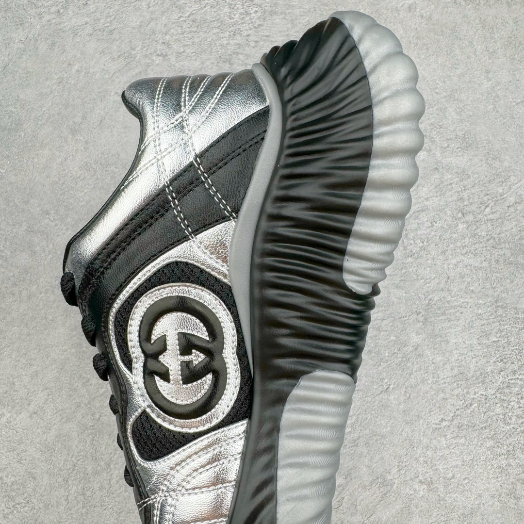 图片[7]-Gucci古驰2024年新款情侣金属皮革运动鞋 专柜最新情侣款厚底增高波浪休闲透气情侣鞋‼👑代购级别 Gucci 最新IP轻质厚底波浪鞋 上脚秒内增高4CM 🌷简约 好搭韵味十足～鞋舌且带电子芯片防伪 鞋面采用进口环保立面小羊皮 羊皮内里 羊皮成型乳胶鞋垫 原版IP+ TP U轻质大底 成型超舒服有弹力 尺码：35-45-选品中心