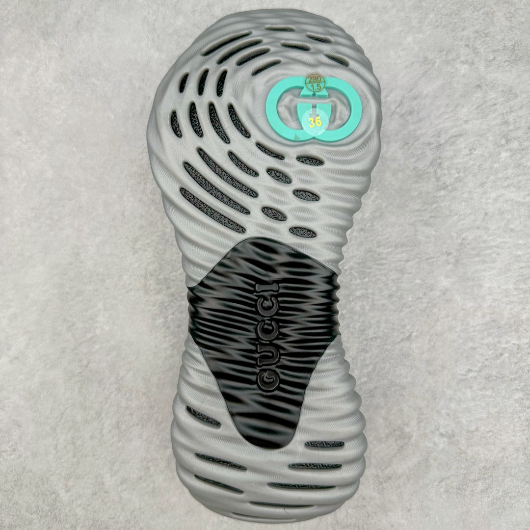 图片[9]-Gucci古驰2024年新款情侣金属皮革运动鞋 专柜最新情侣款厚底增高波浪休闲透气情侣鞋‼👑代购级别 Gucci 最新IP轻质厚底波浪鞋 上脚秒内增高4CM 🌷简约 好搭韵味十足～鞋舌且带电子芯片防伪 鞋面采用进口环保立面小羊皮 羊皮内里 羊皮成型乳胶鞋垫 原版IP+ TP U轻质大底 成型超舒服有弹力 尺码：35-45-选品中心