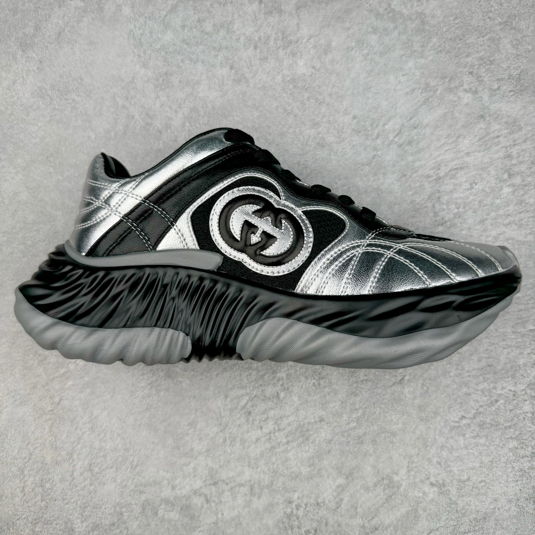 Gucci古驰2024年新款情侣金属皮革运动鞋 专柜最新情侣款厚底增高波浪休闲透气情侣鞋‼👑代购级别 Gucci 最新IP轻质厚底波浪鞋 上脚秒内增高4CM 🌷简约 好搭韵味十足~鞋舌且带电子芯片防伪 鞋面采用进口环保立面小羊皮 羊皮内里 羊皮成型乳胶鞋垫 原版IP+ TP U轻质大底 成型超舒服有弹力 尺码:35-45-选品中心