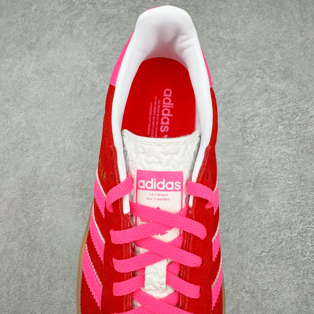 图片[5]-＃J版 AD Originals Gazelle Bold W 羚羊松糕系列复古百搭厚底增高低帮休闲运动板鞋 IH7496 新的一年就要换新的打扮啦！除了设定变美、健身、减肥等目标外，你已经可以利用鞋子来“偷偷改善身材比例”的愿望了！ 因为有一句话。身高不够。鞋子来凑~赶快入手以下各大运动品牌最新推出的“厚底增高运动鞋”吧。 是最好穿最百搭的长腿神器。 重点是……不仅价格不错～鞋子也不错啊！Originals的Gazelle Bold鞋款打造出「超厚底版本」！延续流线鞋型、经典麂皮材质、白色三条线和侧面烫金标志的复古外型，奶油白鞋底高度直接乘3，出门搭上它，保证一路步步高升。尺码：36 36⅔ 37⅓ 38 38⅔ 39⅓ 40-选品中心