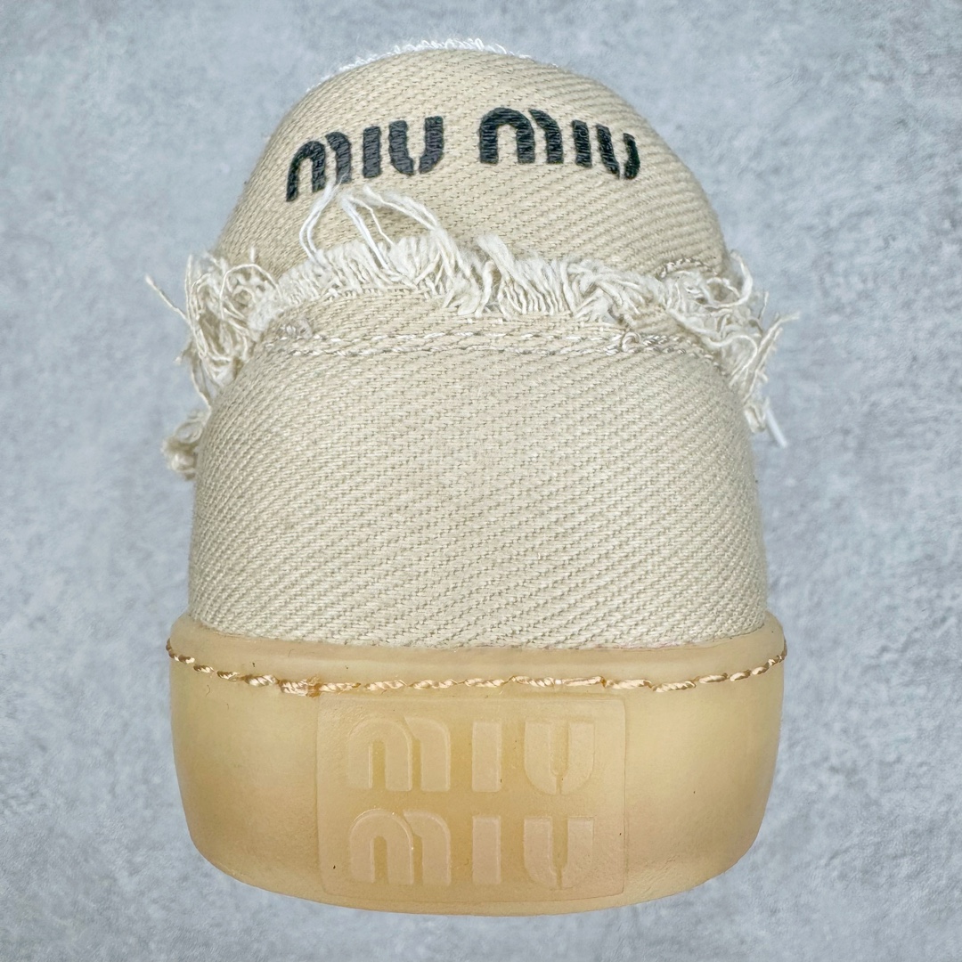 图片[8]-Miumiu 缪缪春夏新款帆布复古低帮时尚德训鞋 纯原开发 内里全头层小羊皮 原版防滑橡胶鞋底设计 定制原厂牛仔布鞋面 官方同步配件包装 尺码：35 36 37 38 39 40 41 42 43 44-选品中心