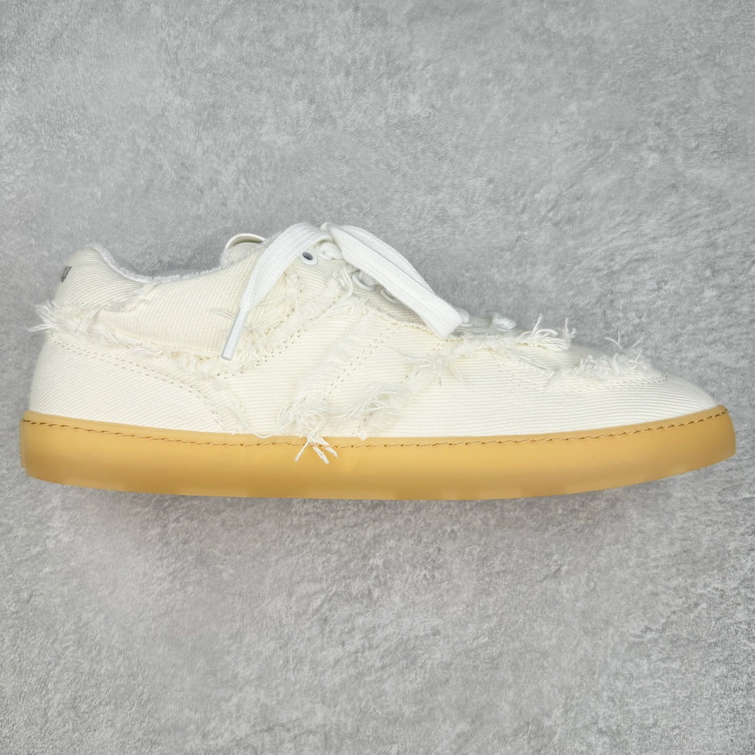 Miumiu 缪缪春夏新款帆布复古低帮时尚德训鞋 纯原开发 内里全头层小羊皮 原版防滑橡胶鞋底设计 定制原厂牛仔布鞋面 官方同步配件包装 尺码:35 36 37 38 39 40 41 42 43 44-选品中心