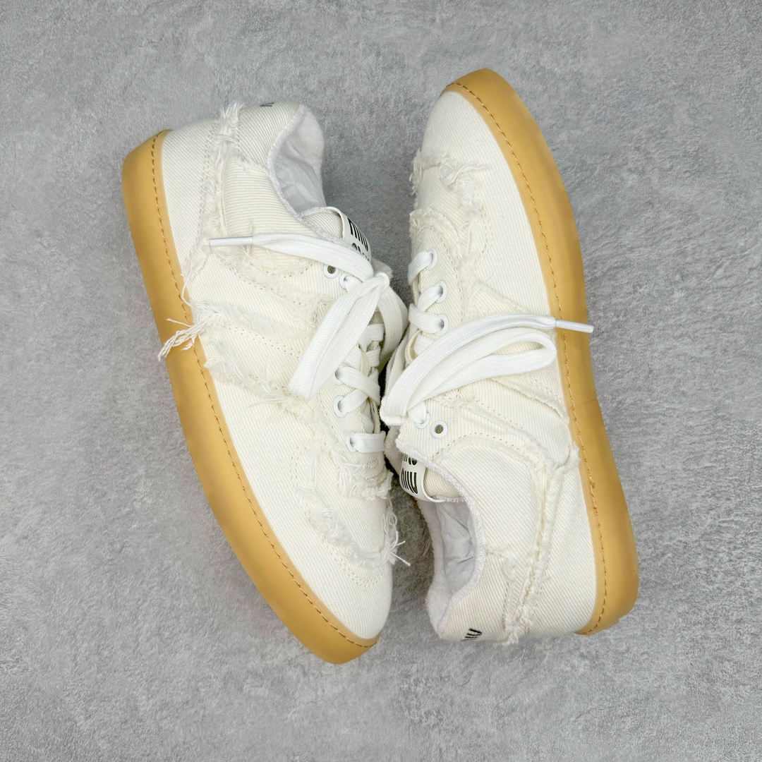 图片[3]-Miumiu 缪缪春夏新款帆布复古低帮时尚德训鞋 纯原开发 内里全头层小羊皮 原版防滑橡胶鞋底设计 定制原厂牛仔布鞋面 官方同步配件包装 尺码：35 36 37 38 39 40 41 42 43 44-选品中心