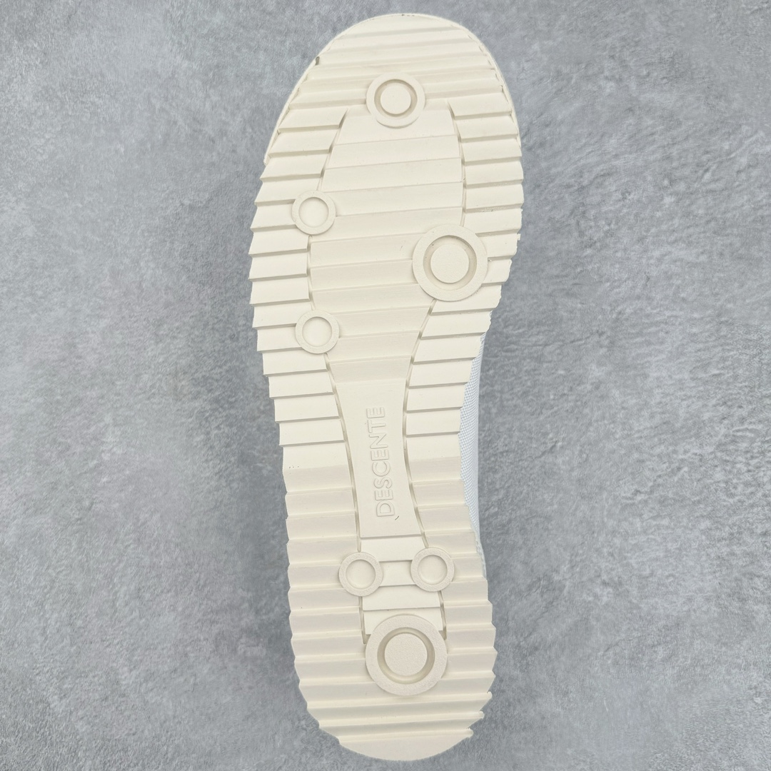 图片[9]-DESCENTE CHRON 迪桑特复古运动一脚蹬帆布鞋透气休闲鞋 轻松方便的一脚蹬设计 搭配轻质弹性鞋底 脚感舒适 简洁的帆布鞋面设计适用于多场景穿搭 尺码：36 36.5 37.5 38 38.5 39 40 40.5 41 42 42.5 43 44 44.5 45-选品中心