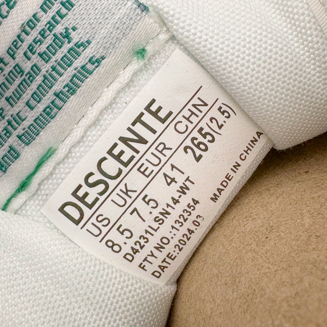 图片[10]-DESCENTE CHRON 迪桑特复古运动一脚蹬帆布鞋透气休闲鞋 轻松方便的一脚蹬设计 搭配轻质弹性鞋底 脚感舒适 简洁的帆布鞋面设计适用于多场景穿搭 尺码：36 36.5 37.5 38 38.5 39 40 40.5 41 42 42.5 43 44 44.5 45-选品中心