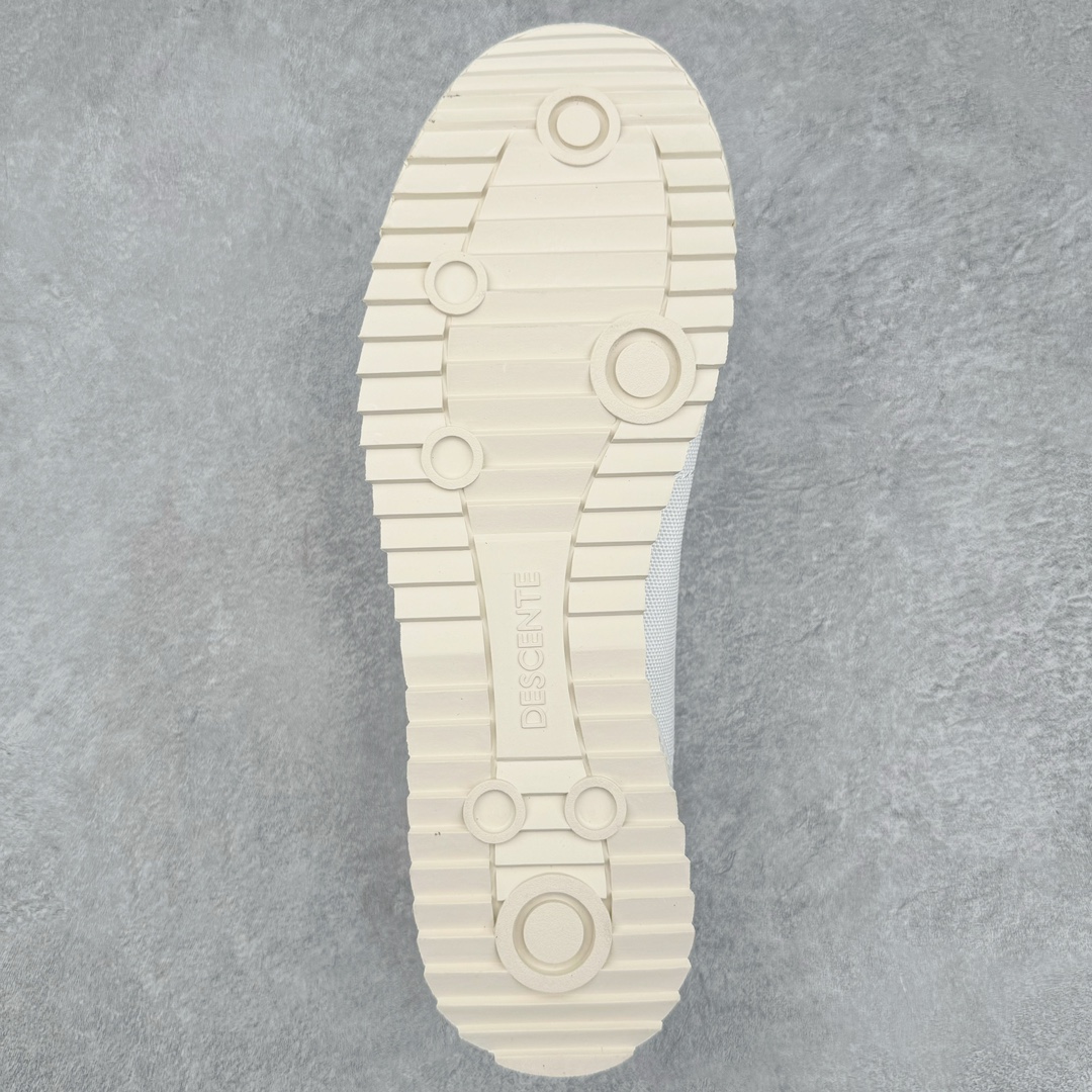 图片[9]-DESCENTE CHRON 迪桑特复古运动一脚蹬帆布鞋透气休闲鞋 轻松方便的一脚蹬设计 搭配轻质弹性鞋底 脚感舒适 简洁的帆布鞋面设计适用于多场景穿搭 尺码：36 36.5 37.5 38 38.5 39 40 40.5 41 42 42.5 43 44 44.5 45-选品中心