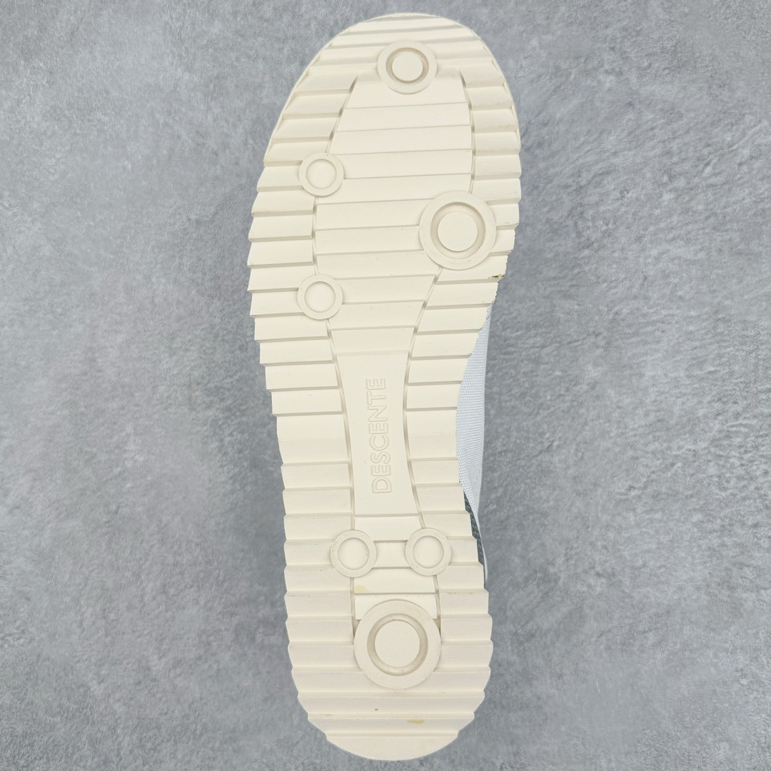 图片[9]-DESCENTE CHRON 迪桑特复古运动一脚蹬帆布鞋透气休闲鞋 轻松方便的一脚蹬设计 搭配轻质弹性鞋底 脚感舒适 简洁的帆布鞋面设计适用于多场景穿搭 尺码：36 36.5 37.5 38 38.5 39 40 40.5 41 42 42.5 43 44 44.5 45-选品中心