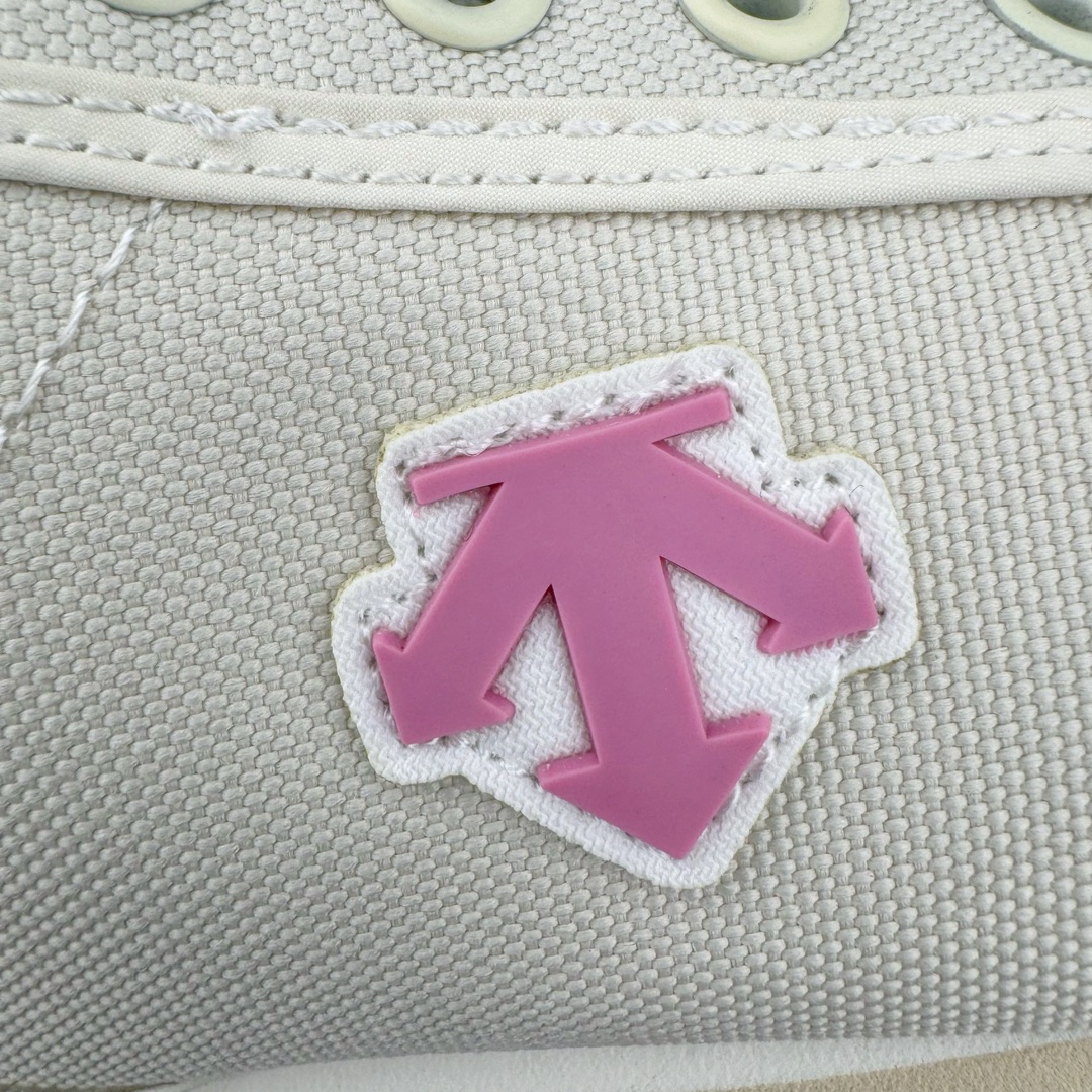 图片[10]-DESCENTE CHRON 迪桑特复古运动一脚蹬帆布鞋透气休闲鞋 轻松方便的一脚蹬设计 搭配轻质弹性鞋底 脚感舒适 简洁的帆布鞋面设计适用于多场景穿搭 尺码：36 36.5 37.5 38 38.5 39 40 40.5 41 42 42.5 43 44 44.5 45-选品中心