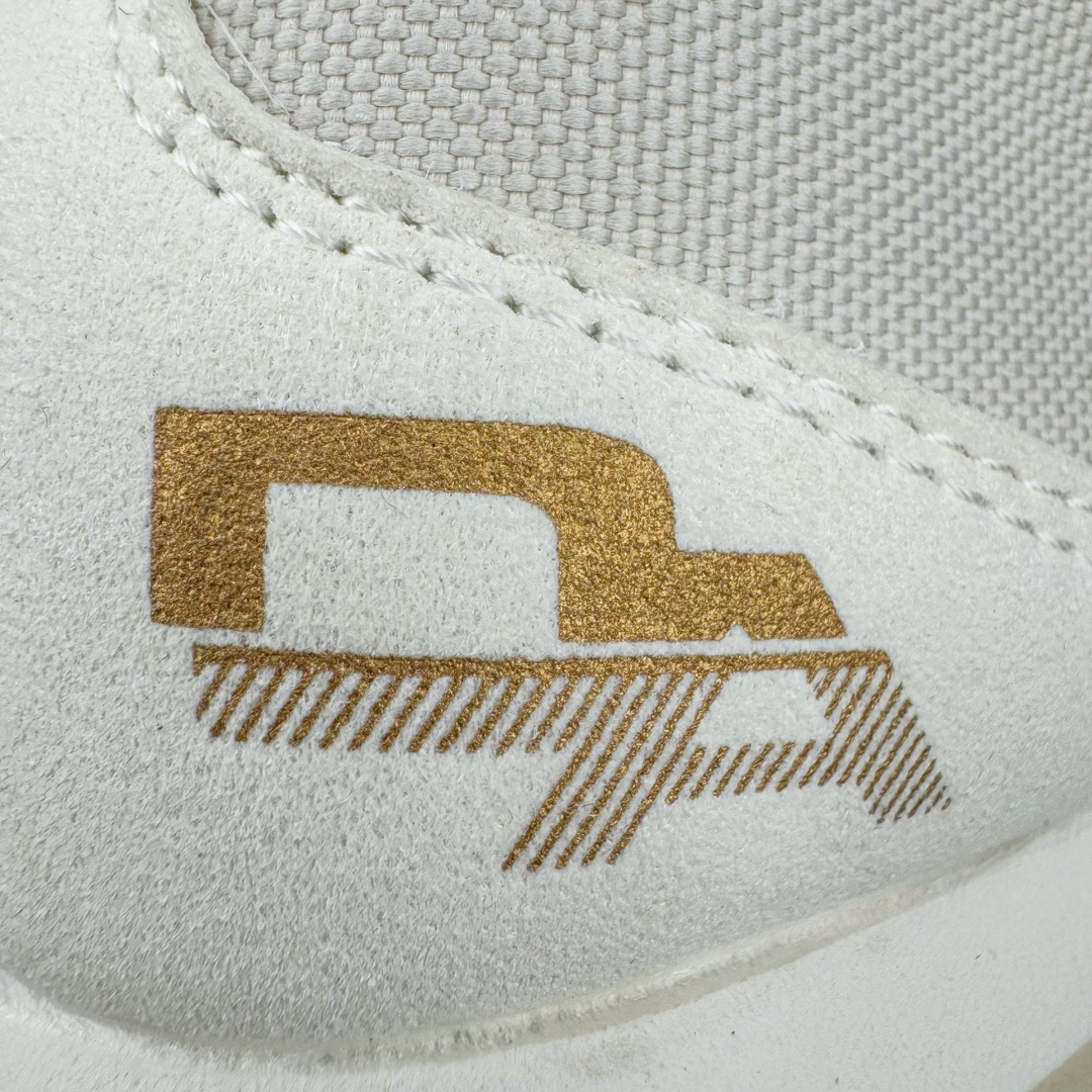 图片[11]-DESCENTE CHRON 迪桑特复古运动一脚蹬帆布鞋透气休闲鞋 轻松方便的一脚蹬设计 搭配轻质弹性鞋底 脚感舒适 简洁的帆布鞋面设计适用于多场景穿搭 尺码：36 36.5 37.5 38 38.5 39 40 40.5 41 42 42.5 43 44 44.5 45-选品中心