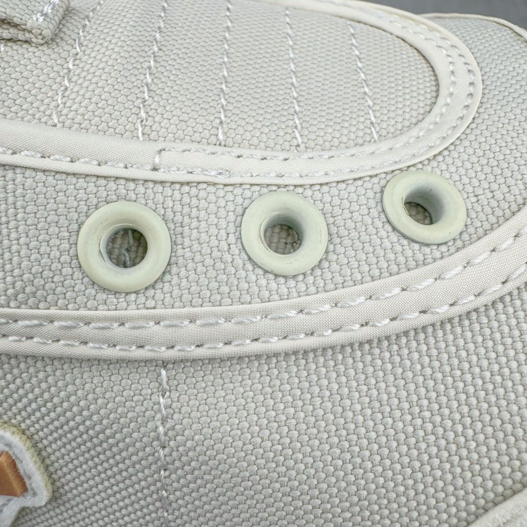 图片[13]-DESCENTE CHRON 迪桑特复古运动一脚蹬帆布鞋透气休闲鞋 轻松方便的一脚蹬设计 搭配轻质弹性鞋底 脚感舒适 简洁的帆布鞋面设计适用于多场景穿搭 尺码：36 36.5 37.5 38 38.5 39 40 40.5 41 42 42.5 43 44 44.5 45-选品中心