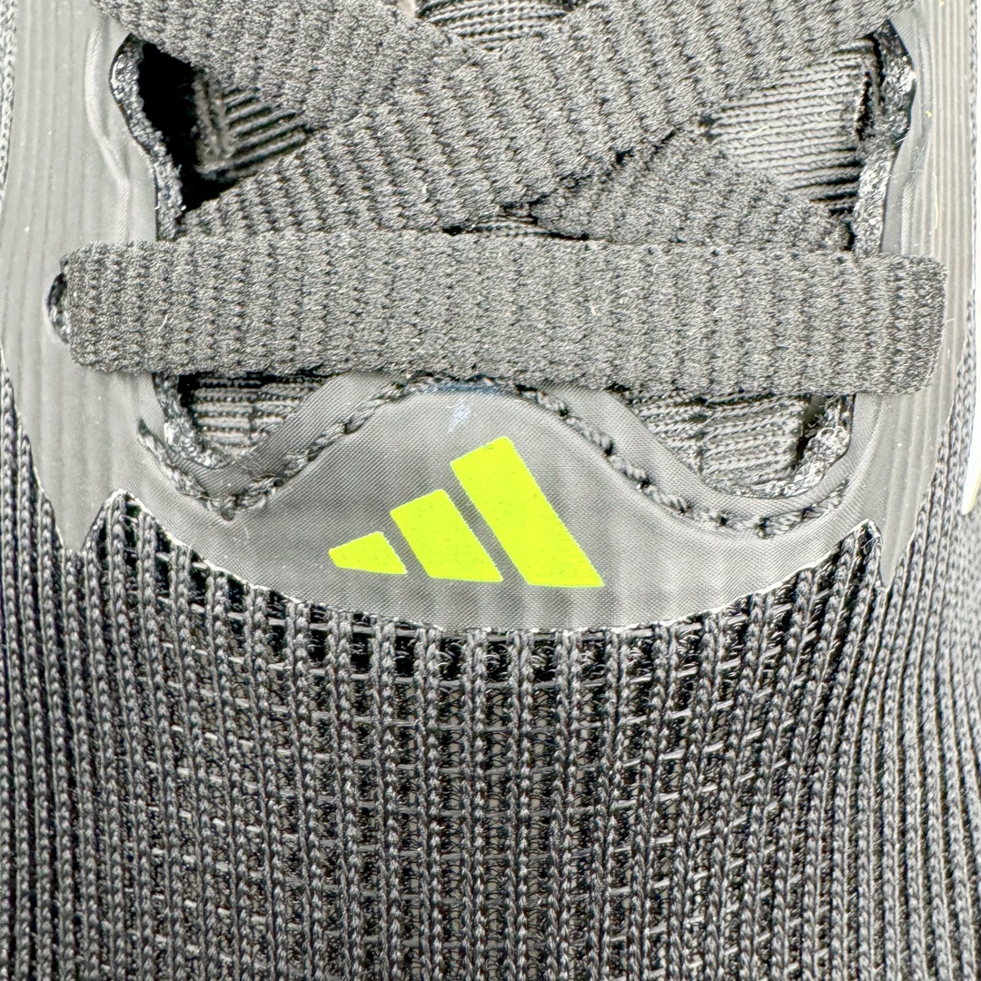 图片[12]-AD Supernova Rise 阿迪全新休闲轻跑鞋 IG1801 款鞋采用了Dreamstrike+ 中底 将缓冲材质与柔软的织物相结合 以最大限度地减少刺激性摩擦和慢跑后水泡的可能性 在美学方面 Supernova Rise 从自然和生物中汲取灵感 如深色底色和半绿色细节 尺码：36 36.5 37.5 38 38.5 39 40 40.5 41 42 42.5 43 44 44.5 45-选品中心