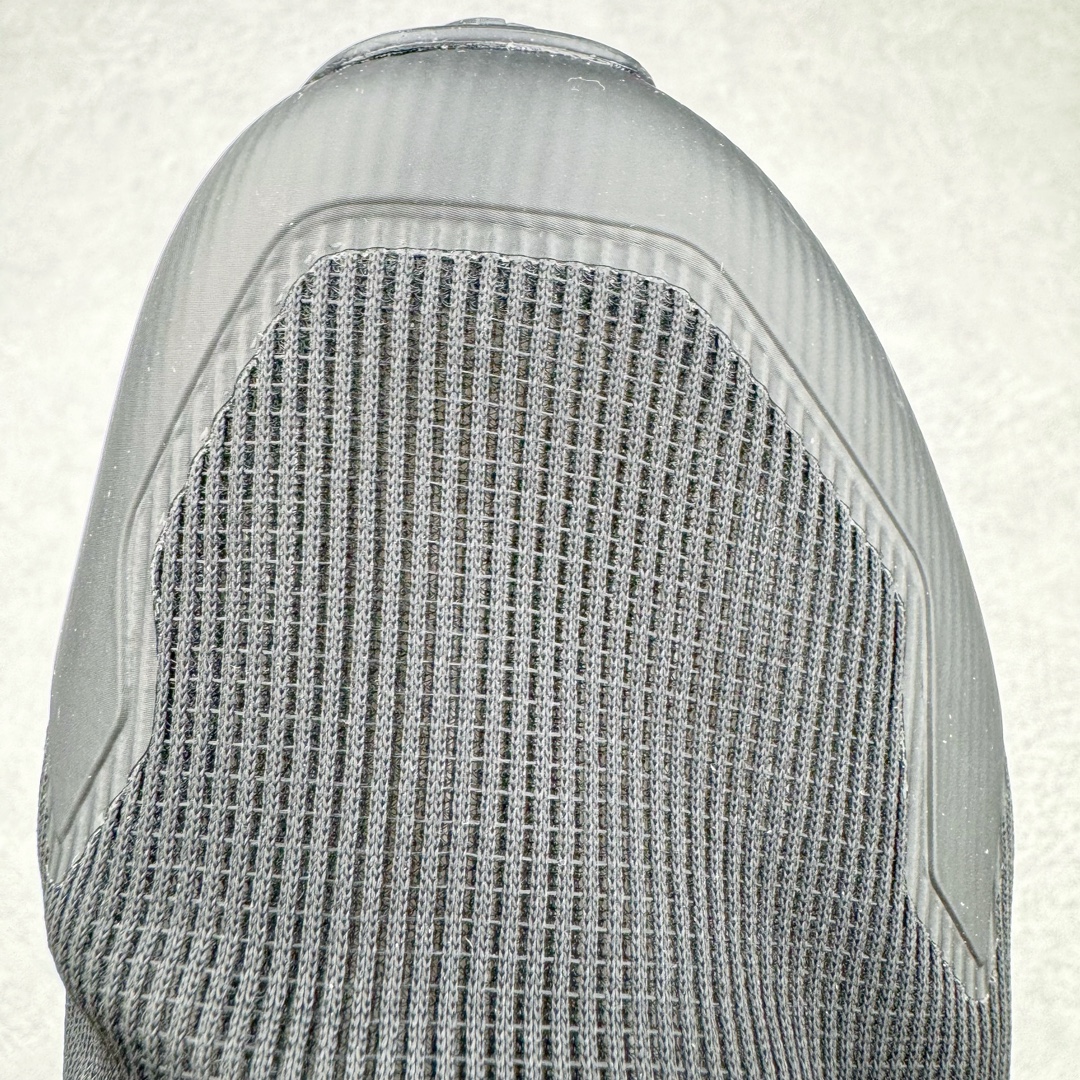 图片[14]-AD Supernova Rise 阿迪全新休闲轻跑鞋 IG1802 款鞋采用了Dreamstrike+ 中底 将缓冲材质与柔软的织物相结合 以最大限度地减少刺激性摩擦和慢跑后水泡的可能性 在美学方面 Supernova Rise 从自然和生物中汲取灵感 如深色底色和半绿色细节 尺码：36 36.5 37.5 38 38.5 39 40 40.5 41 42 42.5 43 44 44.5 45-选品中心