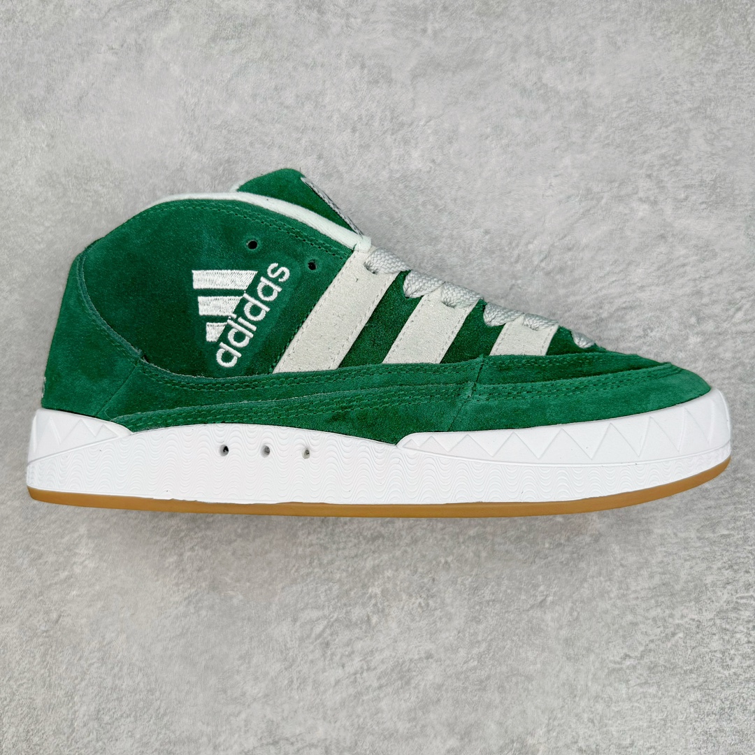 ＃C版纯原 Crude x AD Originals Adimatic MID 马蒂奇系列中帮复古鲨鱼面包休闲运动休闲滑板板鞋 IE0022 葡萄牙涂鸦艺术家 Crude 与 Originals合作鞋款“Ynuk”系列。此次双方以Adimatic鞋型为基础，带来Crude × adidas Originals Adimatic Mid，一款超高颜值的面包鞋！鞋面采用麂皮材质打造，质感满满。鞋身元素经过放大处理，加厚的鞋舌、宽大的鞋带、大尺寸的三条杠。中底部分，鞋头、鞋尾是鲨鱼齿图案。最后深灰色中底搭配橡胶为底收尾，完善整双鞋设计。尺码：36 36⅔ 37⅓ 38 38⅔ 39⅓ 40 40⅔ 41⅓ 42 42⅔ 43⅓ 44 45-选品中心