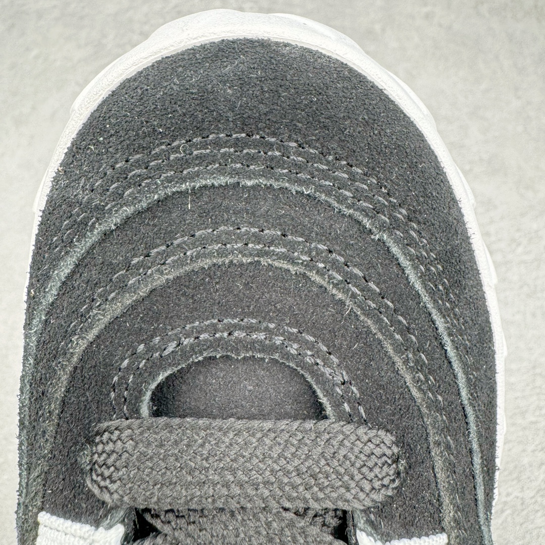 图片[12]-＃C版纯原 Crude x AD Originals Adimatic MID 马蒂奇系列中帮复古鲨鱼面包休闲运动休闲滑板板鞋 IF6289 葡萄牙涂鸦艺术家 Crude 与 Originals合作鞋款“Ynuk”系列。此次双方以Adimatic鞋型为基础，带来Crude × adidas Originals Adimatic Mid，一款超高颜值的面包鞋！鞋面采用麂皮材质打造，质感满满。鞋身元素经过放大处理，加厚的鞋舌、宽大的鞋带、大尺寸的三条杠。中底部分，鞋头、鞋尾是鲨鱼齿图案。最后深灰色中底搭配橡胶为底收尾，完善整双鞋设计。尺码：36 36⅔ 37⅓ 38 38⅔ 39⅓ 40 40⅔ 41⅓ 42 42⅔ 43⅓ 44 45-选品中心