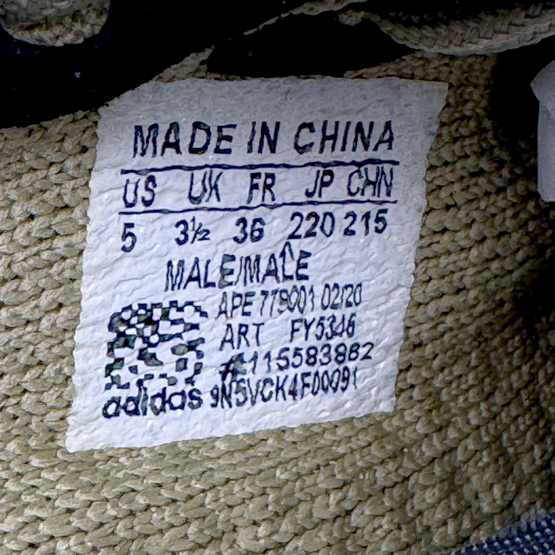 图片[14]-＃S版福利 Yeezy Boost 350 V2 28色 性价比外贸订单口碑惊人 原厂纸板楦头开发 进口机台打造完美鞋型 满钉油性爆米花 原厂针织面 鞋型细节后跟收缩度完美 上脚轻易乱真 毕竟没人会趴着看你细节 为保证脚感 建议选大半码 尺码：36 36.5 37 38 38.5 39 40 40.5 41 42 42.5 43 44 44.5 45 46-选品中心