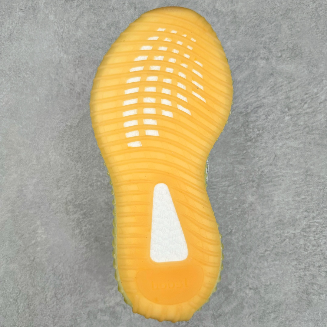 Adidas Yeezy Boost V2 Adidas Yeezy Boost V2