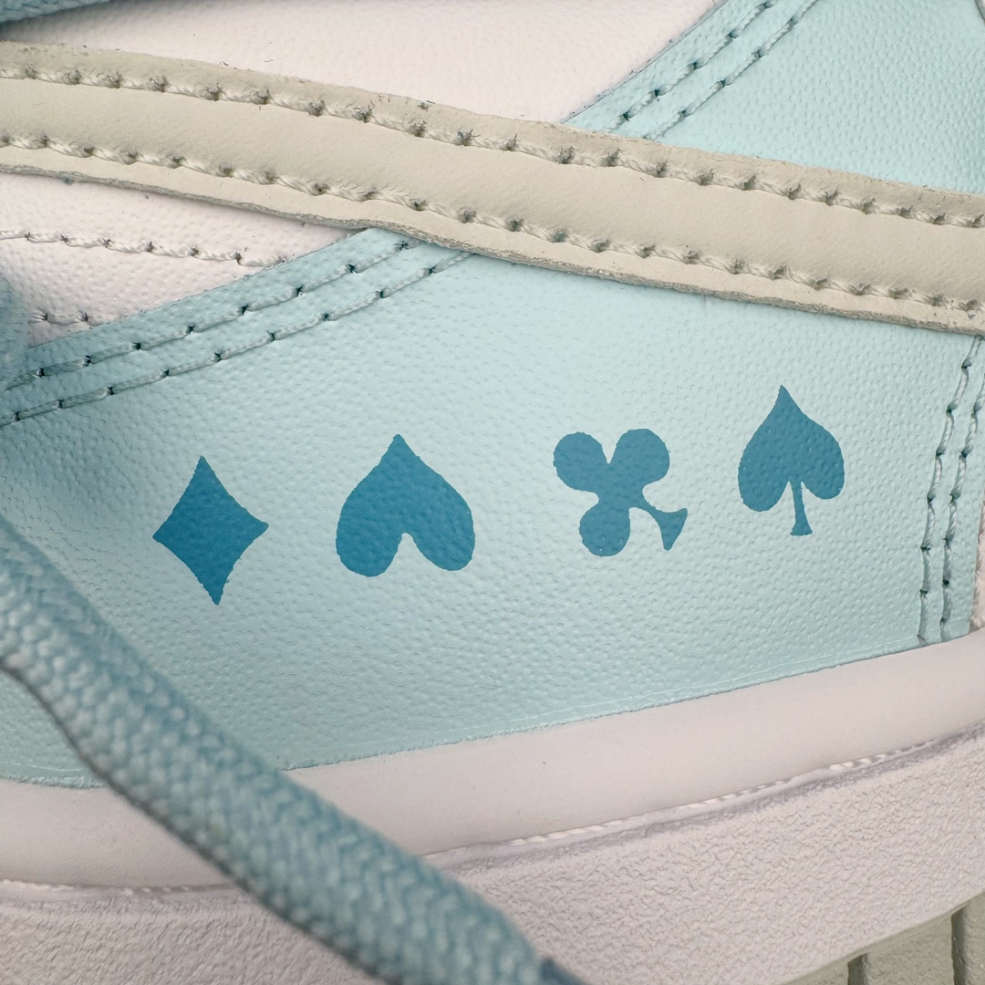 图片[15]-＃YC纯原福利 NK Dunk Low 桃心北卡蓝 DV0831-101 定制系列天花板 无原鞋不开发 全系列得物原鞋一比一校对开发 配色持续更新中 终端对接 优势输出 全套原厂楦头原纸板数据档案倾力打造 原汁原味莞产 极致还原 圈内最强针车工艺 高端零售指定版 广东原厂配套原盒原标 鞋盒分三个尺码段 原厂冲刀 超高清洁度 全鞋零毛边皮料切割 采用原厂百宏鞋带以及原厂百宏织唛舌标 内标可供原厂几率过验 进口原装条纹中底布 四线拉帮白色点胶 原厂拉帮手法遵循公司 原厂电绣 极致还原 尺码：35.5 36 36.5 37.5 38 38.5 39 40 40.5 41 42 42.5 43 44 44.5 45 46 47.5-选品中心