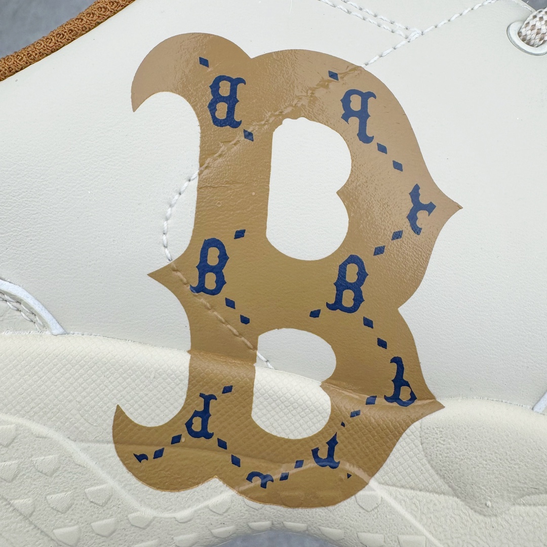 图片[17]-＃PB过验版 MLB Big Ball Chunky 复古印花老爹鞋系列低帮轻量增高厚底百搭休闲运动慢跑鞋 Korea韩国联名NY美国榄球纽约洋基队限定 目前可过轻松秒过各类鉴定 能操作的私聊 韩国代购专供 左脚内置NFC感应 区别市面贴纸假芯片 MLB专用菱形双针中底布 重点细节中底布带注胶孔 原厂NFC感应吊牌 支持鉴定 一个两位数 原盒原标 全套原楦原纸板原厂数据开发 中韩文保养标贴 绿色防霉片 平台代购专供 独家一比一RB+MD组合大底 高频后跟小人Logo精准对位立体饱满 正确网布加超迁鞋面 转印中底走线紧密 转印Logo工艺表层防刮不掉色 尺码：35 36 36.5 37.5 38 38.5 39 40 40.5 41 42 42.5 43 44 44.5 45-选品中心