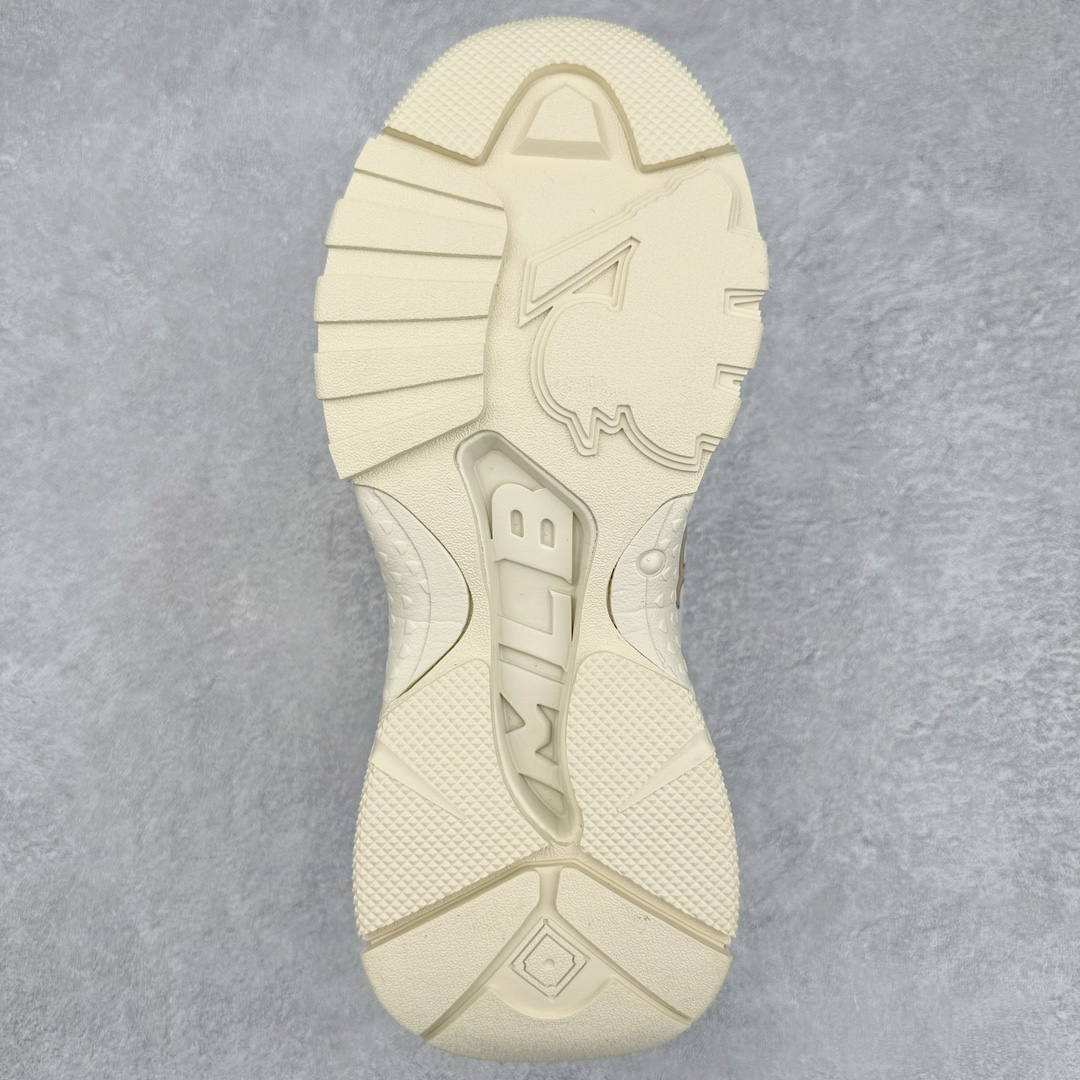 图片[9]-＃PB过验版 MLB Big Ball Chunky 复古印花老爹鞋系列低帮轻量增高厚底百搭休闲运动慢跑鞋 Korea韩国联名NY美国榄球纽约洋基队限定 目前可过轻松秒过各类鉴定 能操作的私聊 韩国代购专供 左脚内置NFC感应 区别市面贴纸假芯片 MLB专用菱形双针中底布 重点细节中底布带注胶孔 原厂NFC感应吊牌 支持鉴定 一个两位数 原盒原标 全套原楦原纸板原厂数据开发 中韩文保养标贴 绿色防霉片 平台代购专供 独家一比一RB+MD组合大底 高频后跟小人Logo精准对位立体饱满 正确网布加超迁鞋面 转印中底走线紧密 转印Logo工艺表层防刮不掉色 尺码：35 36 36.5 37.5 38 38.5 39 40 40.5 41 42 42.5 43 44 44.5 45-选品中心