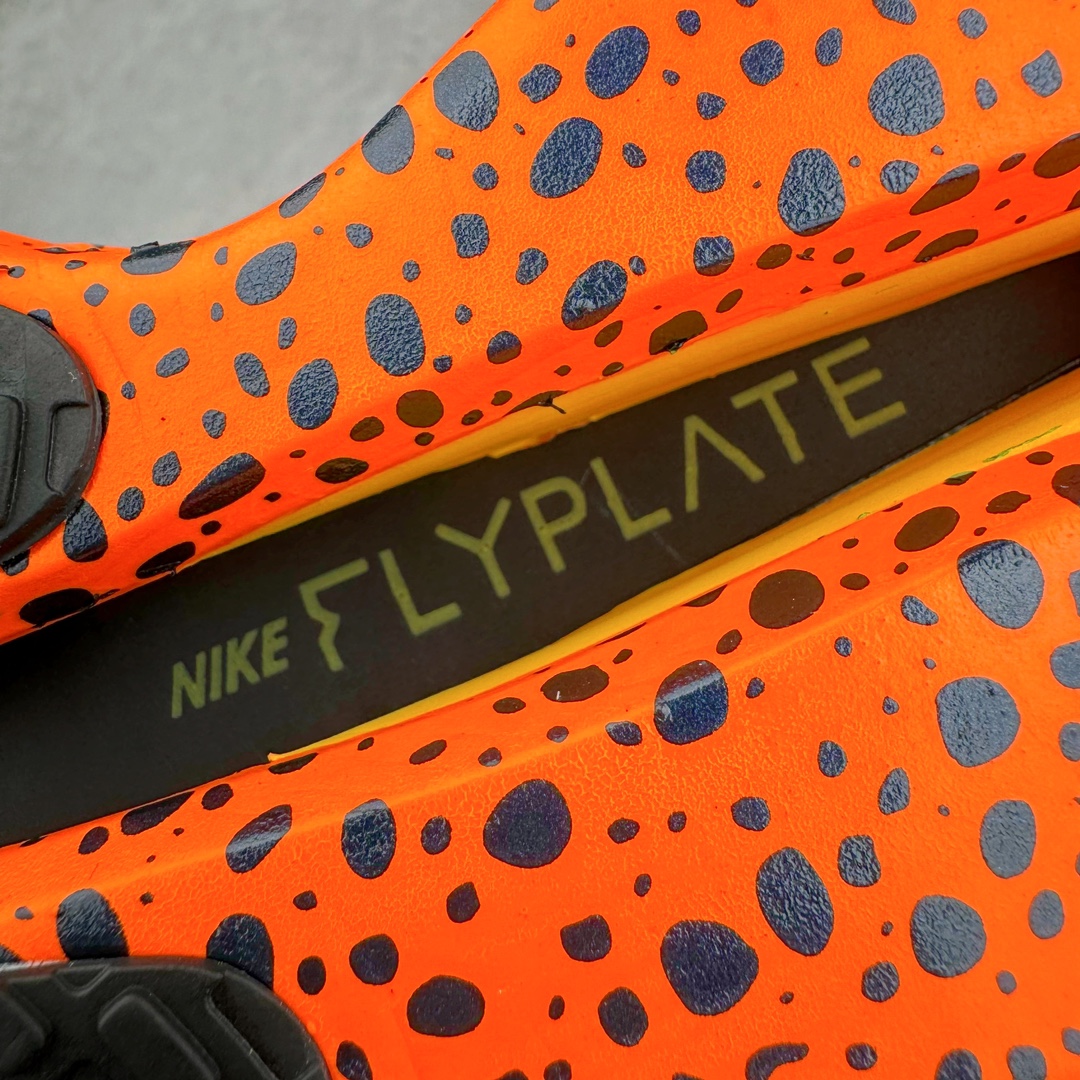 图片[17]-＃JC纯原 NK Air Zoom Alphafly NEXT% 3 2024全新马拉松超级跑鞋 FN7672-900 有史以来最轻盈、测试次数最多的NK Alphafly 经过精英马拉松运动员的测试验证 并搭载Air Zoom气垫 旨在助力跑者实现突破 取得更佳的成绩 在开发过程中 Alphafly 3帮助耐克运动员凯尔文·基普图姆（Kelvin Kiptum）以2：00：35的成绩刷新了马拉松世界纪录 Alphafly的动力设计没有改变——Air Zoom气垫单元、Flyplate碳纤维板和ZoomX泡绵 但是整体系统的制作方法略有调整 优化和提升了对运动员的帮助 主要更新包括一体式鞋底 提供顺畅稳定的“后跟到脚趾”过渡；更宽的全长Flyplate碳纤维板提供稳定助推力 全新Fast Shot外底保证出色牵引力和抓地力 全新Atomknit 3.0鞋面提供更强的控制力、透气性和中足支撑力 尺码：36 36.5 37.5 38 38.5 39 40 40.5 41 42 42.5 43 44 44.5 45 46-选品中心