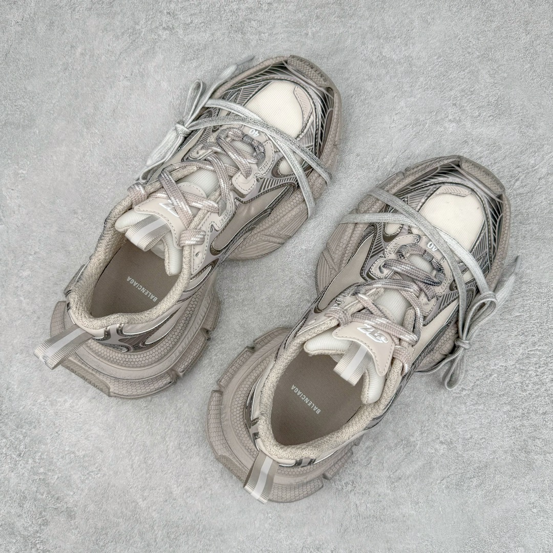图片[3]-＃VG零售版 BALENCIAGA 3XL Sneakers 巴黎世家十代网布系带低帮走秀复古老爹鞋 全套原纸板楦头开发 最原汁原味的灵魂版型 全鞋荧光划线卡点 胶水把控整洁度追求极致完美 每一双都是工艺品 多重QC质检 超越公司货的品控标准 实实在在的免检产品 原盒原配 正确字体电绣 粗细、位置、大小正确 侧边TPU 透气孔匹配意产原版 正确分离大底 TPU软底 原版一致大底LOGO 立体感十足 原厂皮料水洗做旧 采购原厂网纱 不含皮革 网布材料和聚氨酯 磨损效果 鞋头边缘和后帮 Balenciaga 徽标 鞋面和后跟凸印尺码 鞋舌 3XL 橡胶品牌标识和反光细节 鞋帮拉袢和鞋舌拉祥 配反光细节 备用鞋带在鞋履前侧 可在穿着前取下 便于不同造型搭配 正常尺码 尺码：35 36 37 38 39 40 41 42 43 44 45 46-选品中心