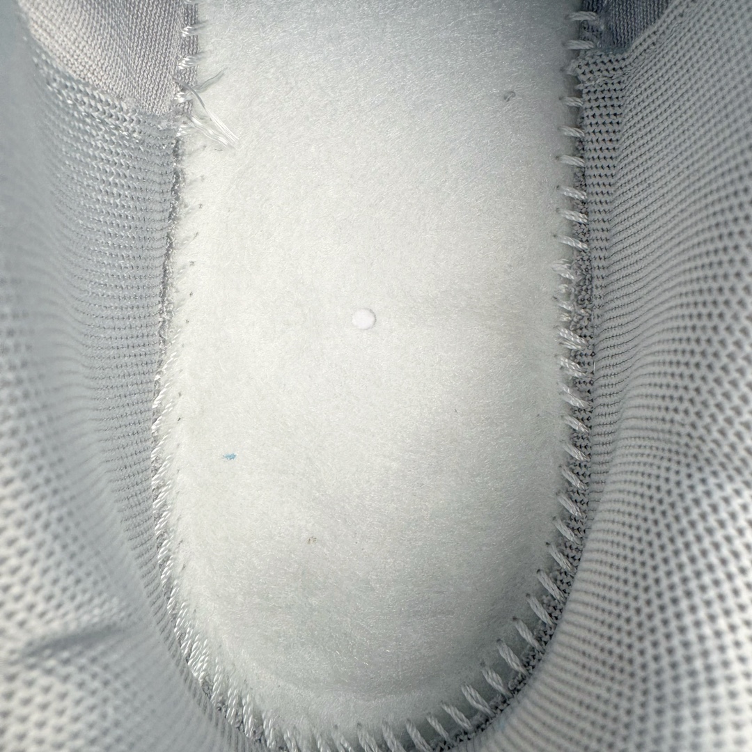 图片[10]-NK P-6000 系列低帮复古老爹风休闲运动舒适慢跑鞋 BV1021-001 融合 Pegasus 过往运动鞋设计 助力 21 世纪早期跑步运动跃升时尚新高度 采用透气网眼布、运动风格线条和耐穿覆面 兼具吸睛外观和舒适感受 中底泡绵以田径赛道为灵感 打造厚实设计 缔造出众缓震性能 尺码：36 36.5 37.5 38 38.5 39 40 40.5 41 42 42.5 43 44 44.5 45-选品中心