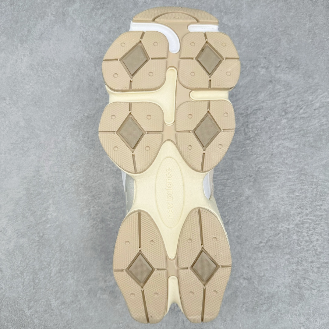 图片[9]-New Balance NB9060 复古运动鞋 新百伦又带来了新鞋型 并且是与芝加哥街头品牌 Joe Freshgoods 的联名款 鞋身主体采用了类似 990 系列的设计风格 与传统复古慢跑鞋区别不大 最大的变化就是鞋底部分 在传统设计的中底外层 增加了多个分区的模块 圆润的线条设计与我们熟悉的 New Balance 风格截然不同 但与同样充满弧形线条的鞋面搭配 看起来毫无违和感 尺码：36-45-选品中心