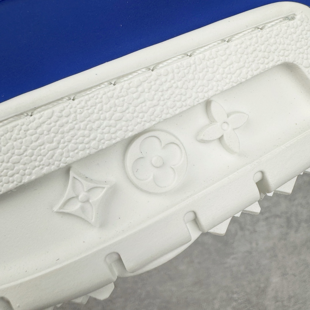 图片[12]-＃GD广顶 Louis Vuitton Trainer lv路易威登时装走秀运动时尚板鞋 外贸零售特供批次 2023全新纸板数据 印花高频效果碾压市面 市售天花板产物 耗时半年巨作 全套原厂新版原纸板楦头开发 原厂特供皮料加持 市场所有版本中综合最强的货品 GD实力大厂出品 全网最全配色更新最快 最成熟的做工稳定的品控 完美鞋型超高的清洁度 零毛边线头瑕疵 全套原楦原纸版原鞋开模 全网最具灵魂的版型 正确原装黄色鞋盒 正确中底印花 鞋面印花3D高频深度立体 全鞋电脑针车 紧密相连 针距密度一致 环保乳胶注塑鞋垫 厚度脚感还原原版 皮面裁剪部位 统一油边封口工艺 原装橡胶大底含胶量大底组合零偏差 专柜全套包装 防尘袋 说明书 质保卡 男女鞋 尺码：35 36 37 38 39 40 41 42 43 44 45-选品中心