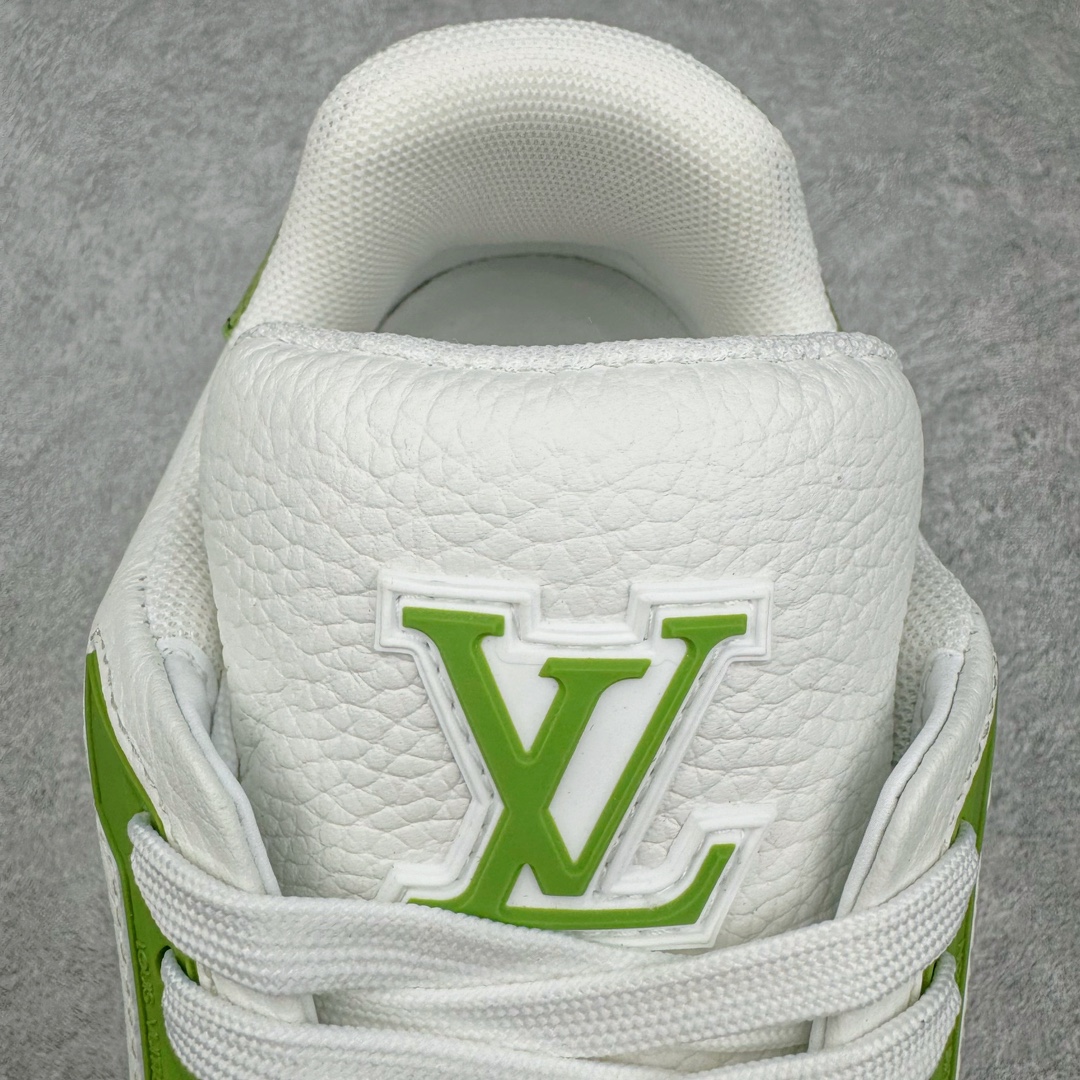 图片[10]-＃GD广顶 Louis Vuitton Trainer lv路易威登时装走秀运动时尚板鞋 外贸零售特供批次 2023全新纸板数据 印花高频效果碾压市面 市售天花板产物 耗时半年巨作 全套原厂新版原纸板楦头开发 原厂特供皮料加持 市场所有版本中综合最强的货品 GD实力大厂出品 全网最全配色更新最快 最成熟的做工稳定的品控 完美鞋型超高的清洁度 零毛边线头瑕疵 全套原楦原纸版原鞋开模 全网最具灵魂的版型 正确原装黄色鞋盒 正确中底印花 鞋面印花3D高频深度立体 全鞋电脑针车 紧密相连 针距密度一致 环保乳胶注塑鞋垫 厚度脚感还原原版 皮面裁剪部位 统一油边封口工艺 原装橡胶大底含胶量大底组合零偏差 专柜全套包装 防尘袋 说明书 质保卡 男女鞋 尺码：35 36 37 38 39 40 41 42 43 44 45-选品中心