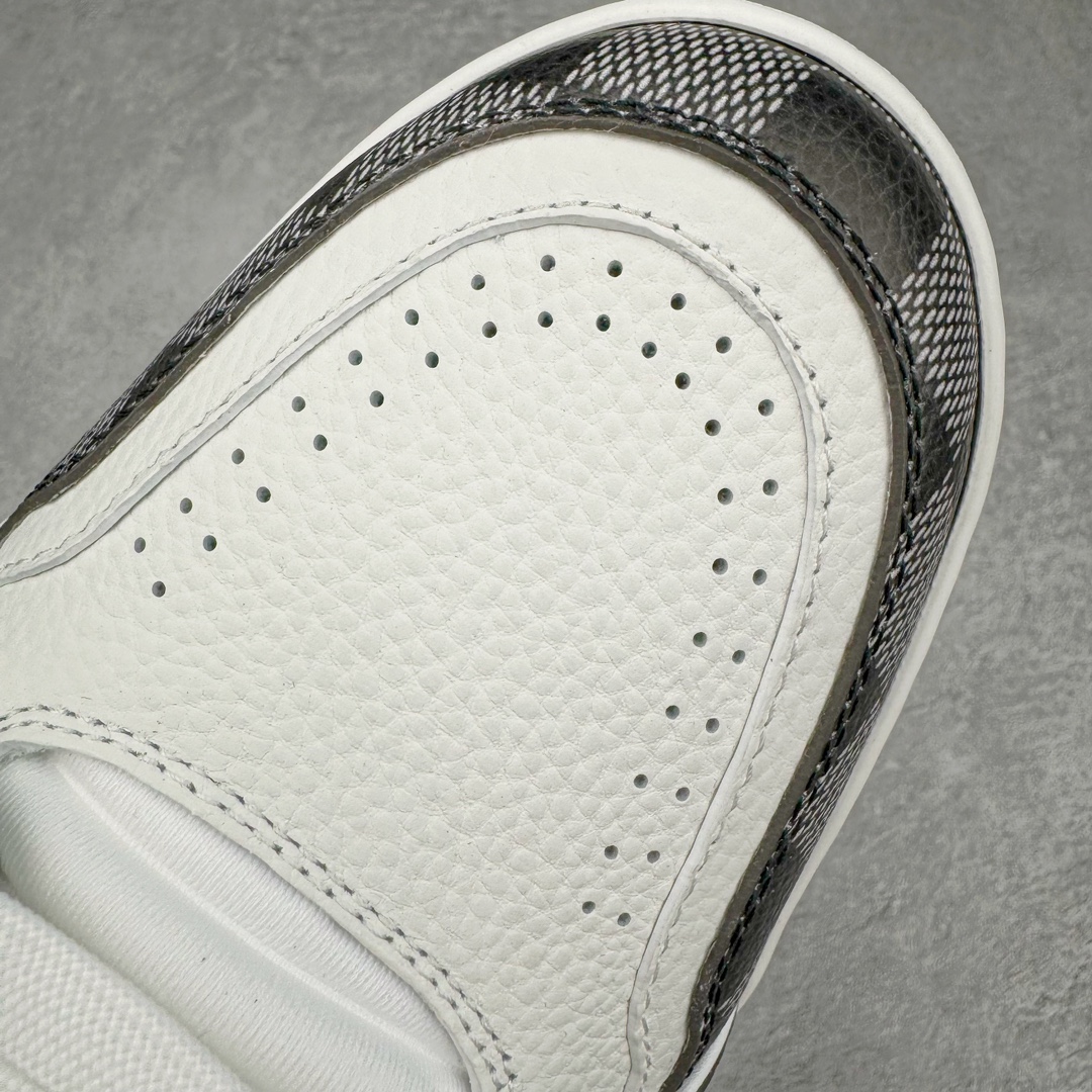 图片[16]-＃GD广顶 Louis Vuitton Trainer lv路易威登时装走秀运动时尚板鞋 外贸零售特供批次 2023全新纸板数据 印花高频效果碾压市面 市售天花板产物 耗时半年巨作 全套原厂新版原纸板楦头开发 原厂特供皮料加持 市场所有版本中综合最强的货品 GD实力大厂出品 全网最全配色更新最快 最成熟的做工稳定的品控 完美鞋型超高的清洁度 零毛边线头瑕疵 全套原楦原纸版原鞋开模 全网最具灵魂的版型 正确原装黄色鞋盒 正确中底印花 鞋面印花3D高频深度立体 全鞋电脑针车 紧密相连 针距密度一致 环保乳胶注塑鞋垫 厚度脚感还原原版 皮面裁剪部位 统一油边封口工艺 原装橡胶大底含胶量大底组合零偏差 专柜全套包装 防尘袋 说明书 质保卡 男女鞋 尺码：35 36 37 38 39 40 41 42 43 44 45-选品中心