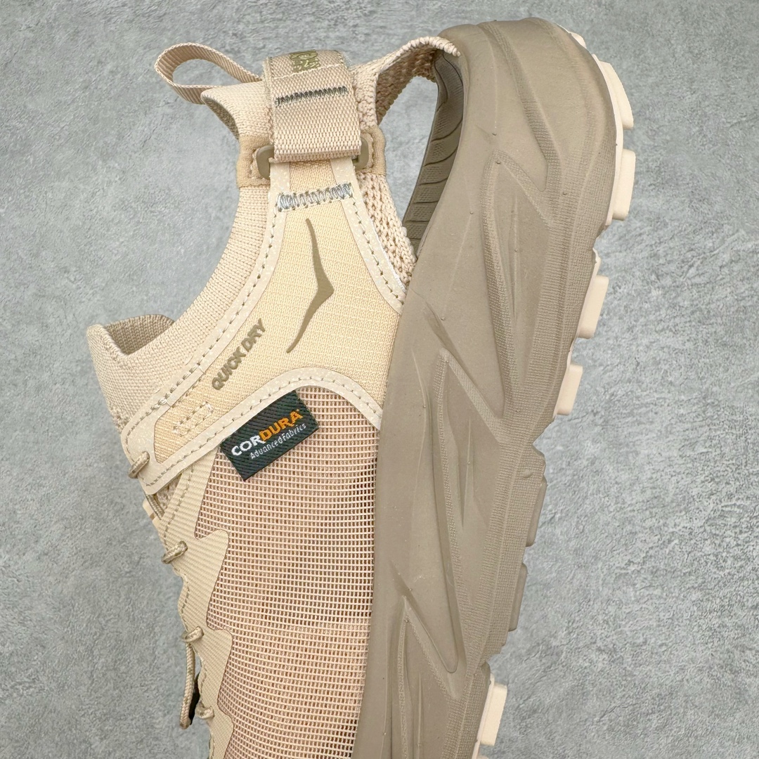 图片[7]-＃HK纯原 Hoka One One Hopara Sandals 霍帕拉系列水路两用溯溪涉水休闲户外露营凉鞋 作为先锋品牌的 HOKA ONE ONE总是以独特的方式 HOPARA是一款溯溪鞋 又名排水鞋 可长期用于涉水和溯溪 保护脚底和脚趾的安全和舒适 鞋面材料速干 透气 耐磨 鞋底防滑 耐磨 抓地能力强 出于安全考虑 设计要求较高-涉水溯溪过程中 水 泥沙 可以直接从鞋内大孔排出 细纹鞋底使在岩石上抓地能力强 避免打滑 而上路后 鞋面具有快干透气等优点 尺码：36 36.5 37.5 38 39 40 40.5 41 42 42.5 43 44 45-选品中心