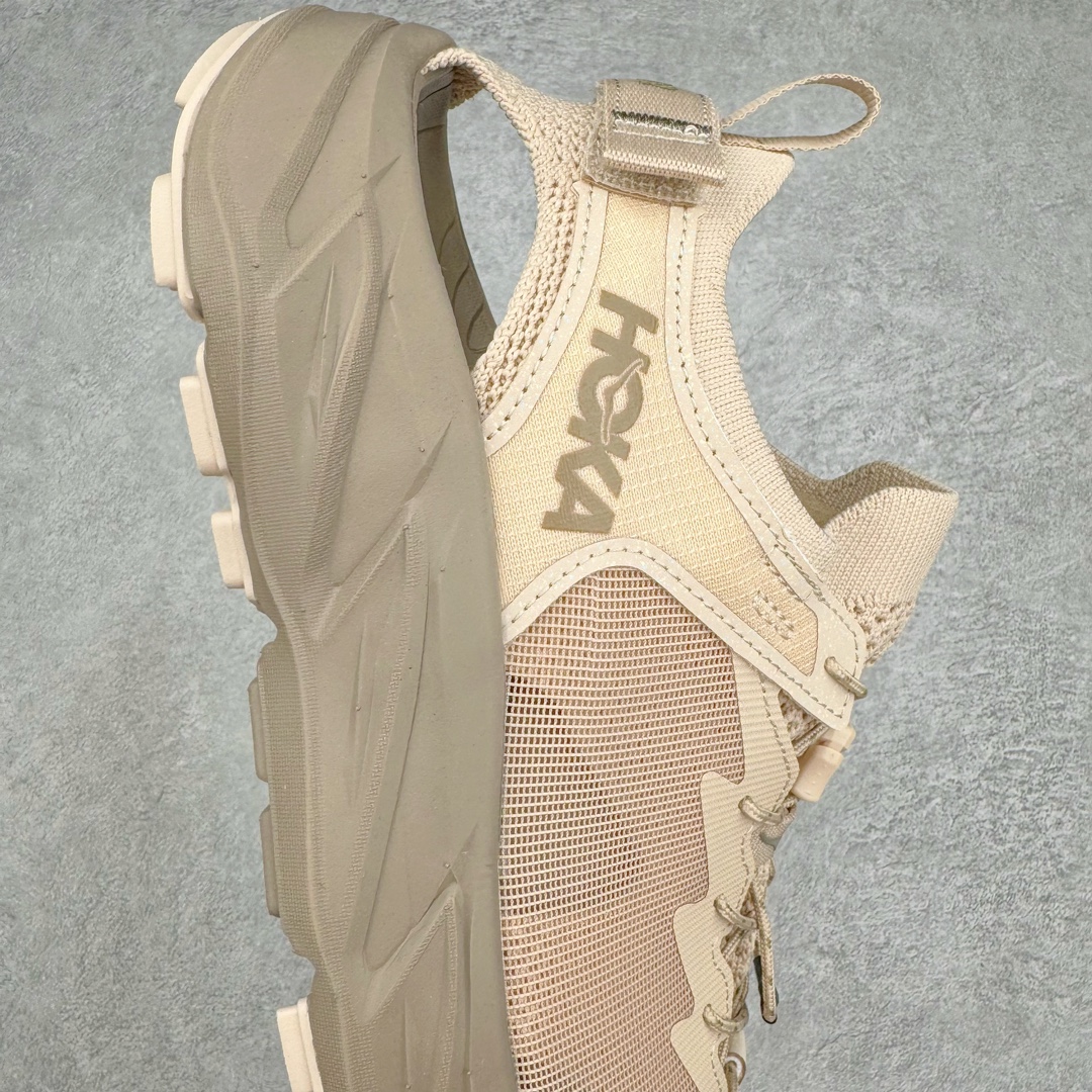 图片[6]-＃HK纯原 Hoka One One Hopara Sandals 霍帕拉系列水路两用溯溪涉水休闲户外露营凉鞋 作为先锋品牌的 HOKA ONE ONE总是以独特的方式 HOPARA是一款溯溪鞋 又名排水鞋 可长期用于涉水和溯溪 保护脚底和脚趾的安全和舒适 鞋面材料速干 透气 耐磨 鞋底防滑 耐磨 抓地能力强 出于安全考虑 设计要求较高-涉水溯溪过程中 水 泥沙 可以直接从鞋内大孔排出 细纹鞋底使在岩石上抓地能力强 避免打滑 而上路后 鞋面具有快干透气等优点 尺码：36 36.5 37.5 38 39 40 40.5 41 42 42.5 43 44 45-选品中心