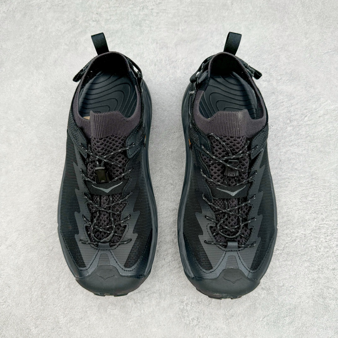 图片[2]-＃HK纯原 Hoka One One Hopara Sandals 霍帕拉系列水路两用溯溪涉水休闲户外露营凉鞋 作为先锋品牌的 HOKA ONE ONE总是以独特的方式 HOPARA是一款溯溪鞋 又名排水鞋 可长期用于涉水和溯溪 保护脚底和脚趾的安全和舒适 鞋面材料速干 透气 耐磨 鞋底防滑 耐磨 抓地能力强 出于安全考虑 设计要求较高-涉水溯溪过程中 水 泥沙 可以直接从鞋内大孔排出 细纹鞋底使在岩石上抓地能力强 避免打滑 而上路后 鞋面具有快干透气等优点 尺码：36 36.5 37.5 38 39 40 40.5 41 42 42.5 43 44 45-选品中心