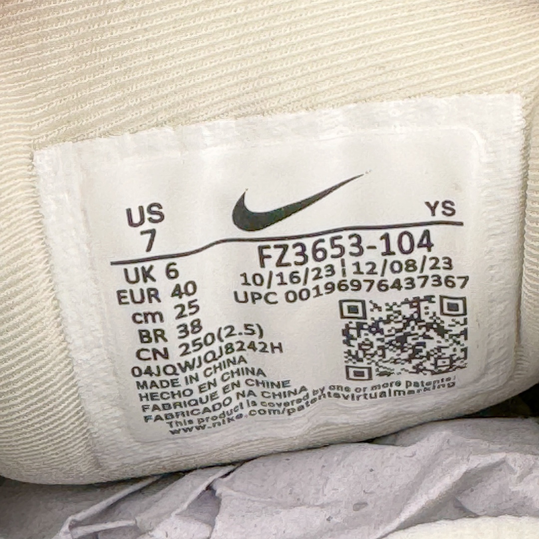 图片[19]-＃HP纯原 NK Air Zoom Vomero 5 经典复古潮流运动跑鞋 FZ3653-104 原装纸板楦头开发 独家私模八层组合大底 市场唯一正确版本 进口三文治网面 融蕴繁复设计风范和丰富层次感 缔造运动鞋佳选 助你轻松型出范 开辟独属于自己的路 鞋款采用多层设计 融入织物与合成材质 塑就本季出众鞋款 合成材质与织物组合鞋面 经久耐穿 后跟网眼拼接和透气孔设计 轻盈透气Zoom Air缓震配置提供出色回弹缓震性能 实现快速离地的出众脚感 巧糅科技感和低调设计 为鞋款注入反光细节 令你迈步间尽显闪耀魅力 结合中性色调 让你驾驭不同穿搭 打造非凡造型 尺码：36 36.5 37.5 38 38.5 39 40 40.5 41 42 42.5 43 44 44.5 45 46-选品中心